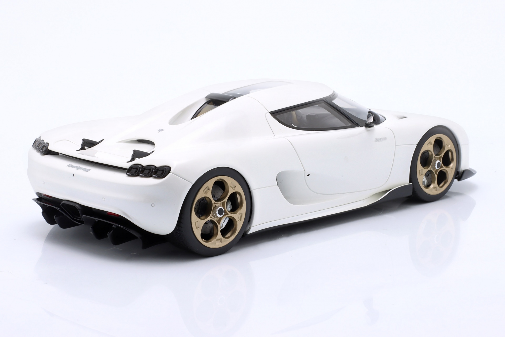 Koenigsegg CC850 Baujahr 2024 wei&szlig;  GT-Spirit