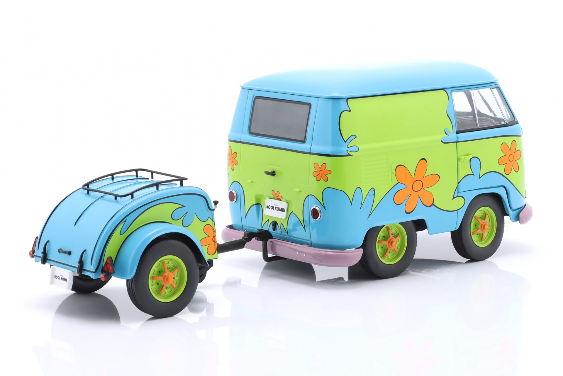 Kool Kombi Ghost Hunter Baujahr 2024 Flower Power  