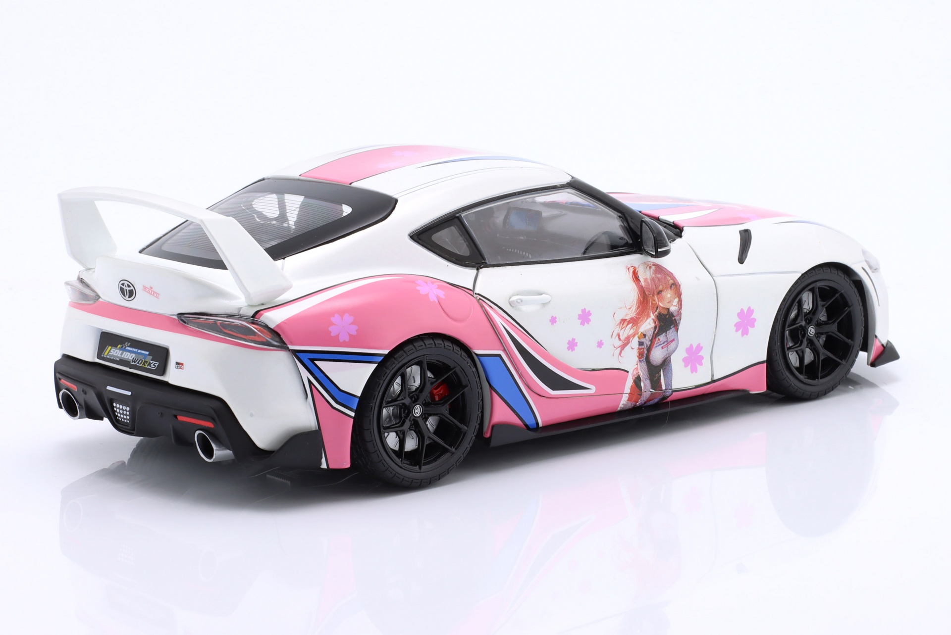 Toyota GR Supra  Works Itasha 2024 wei&szlig; / pink / Dekor  