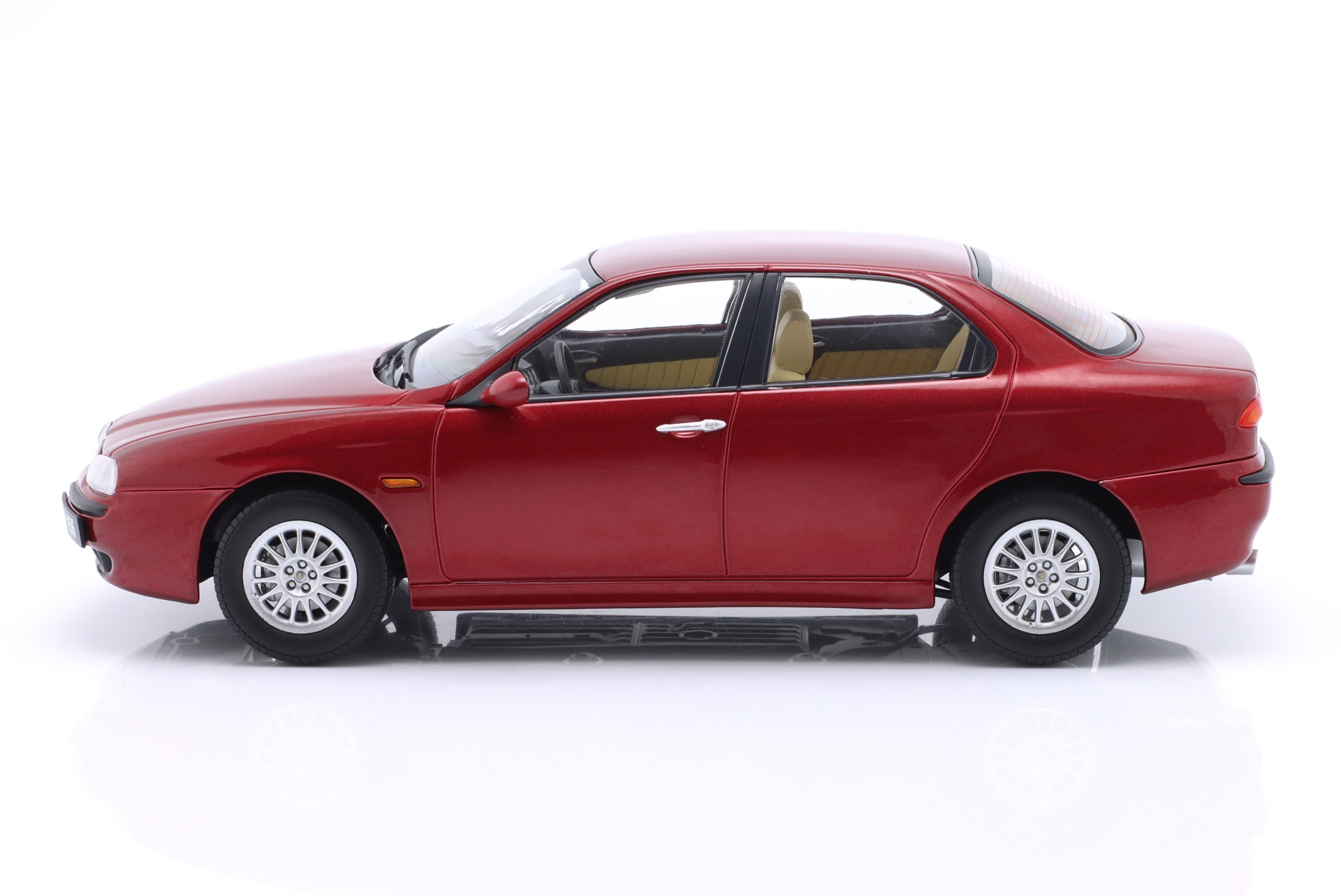 Alfa Romeo 156 Baujahr 1998 proteo rot metallic  