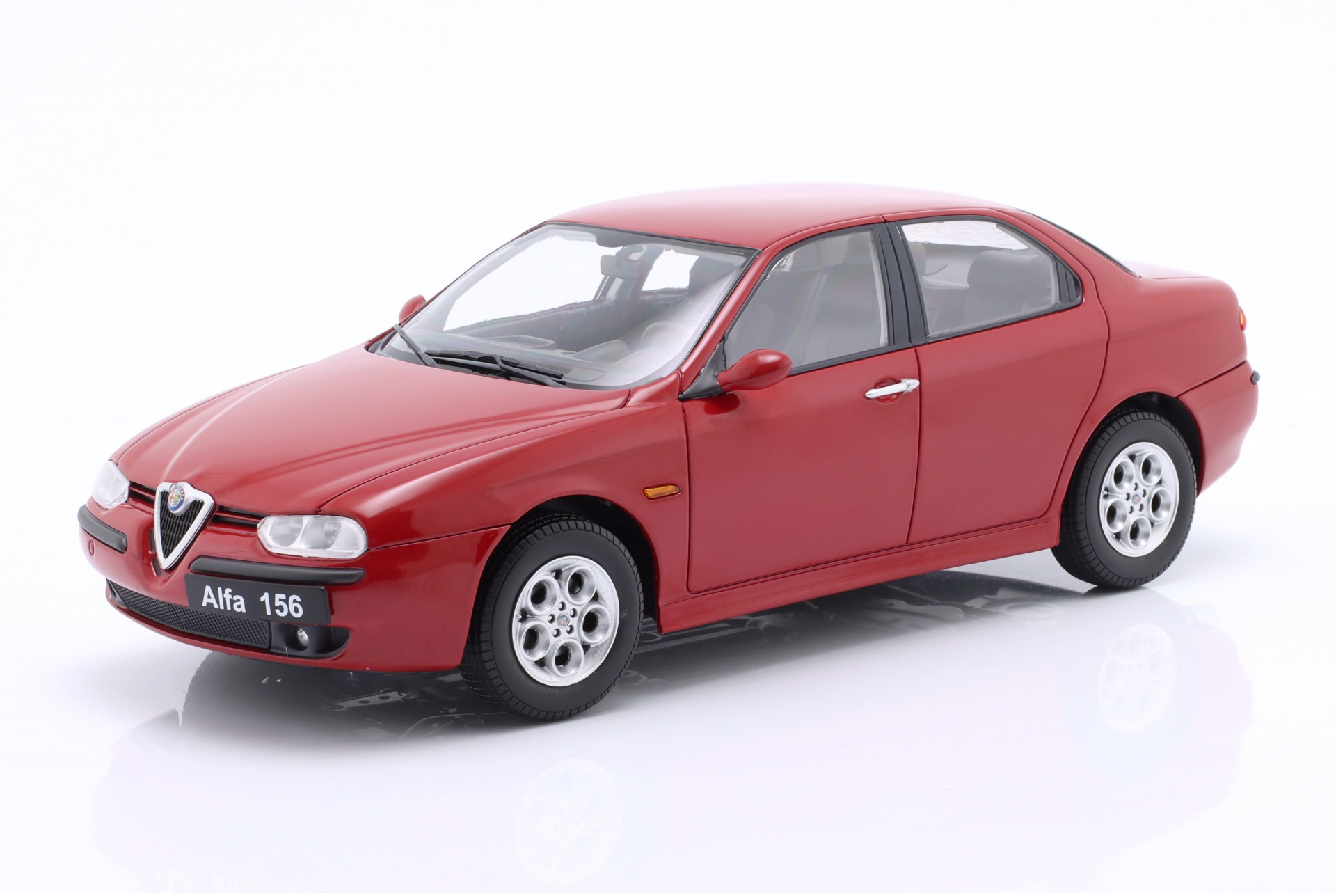 Alfa Romeo 156 Baujahr 1998 alfa rot  