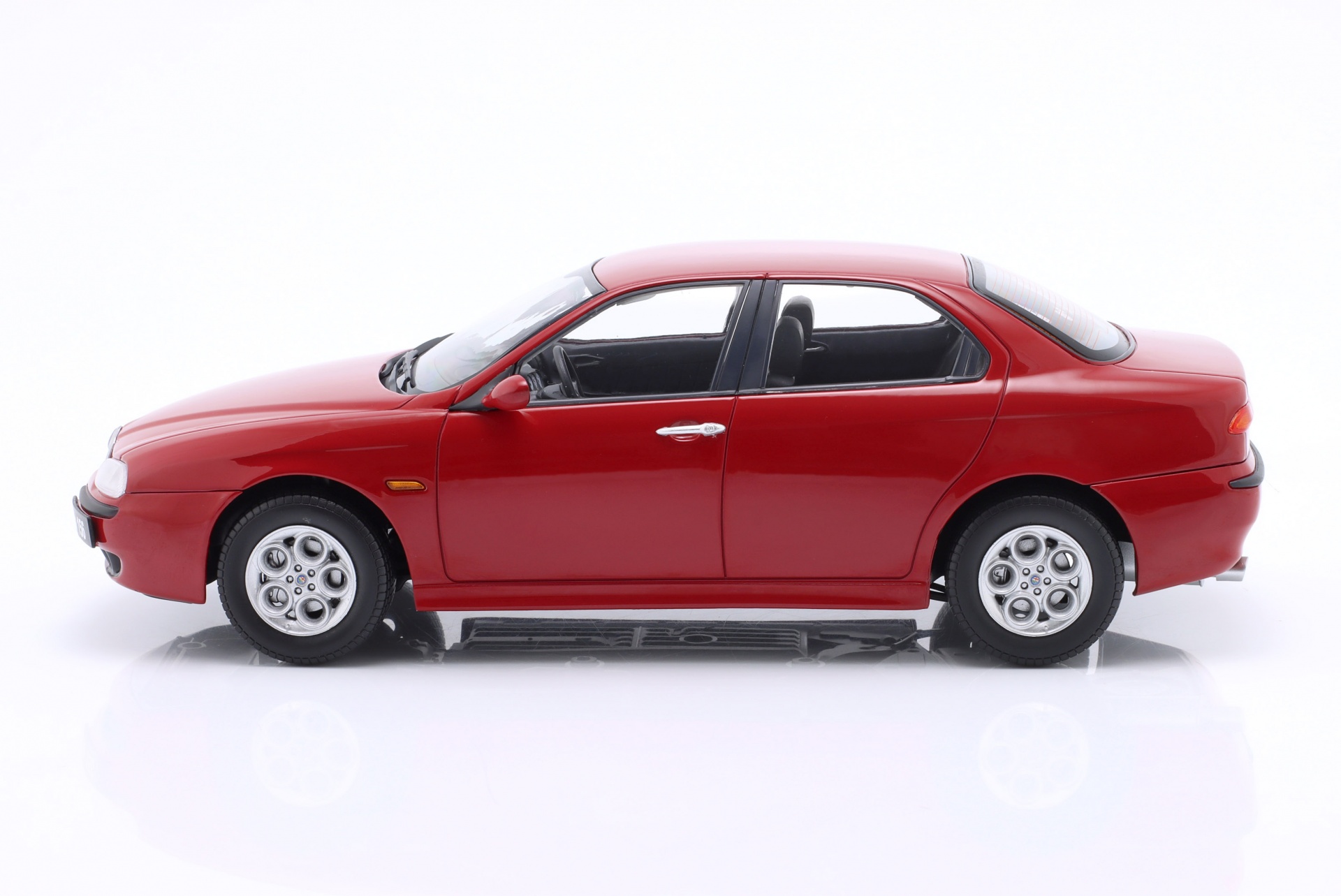 Alfa Romeo 156 Baujahr 1998 alfa rot  