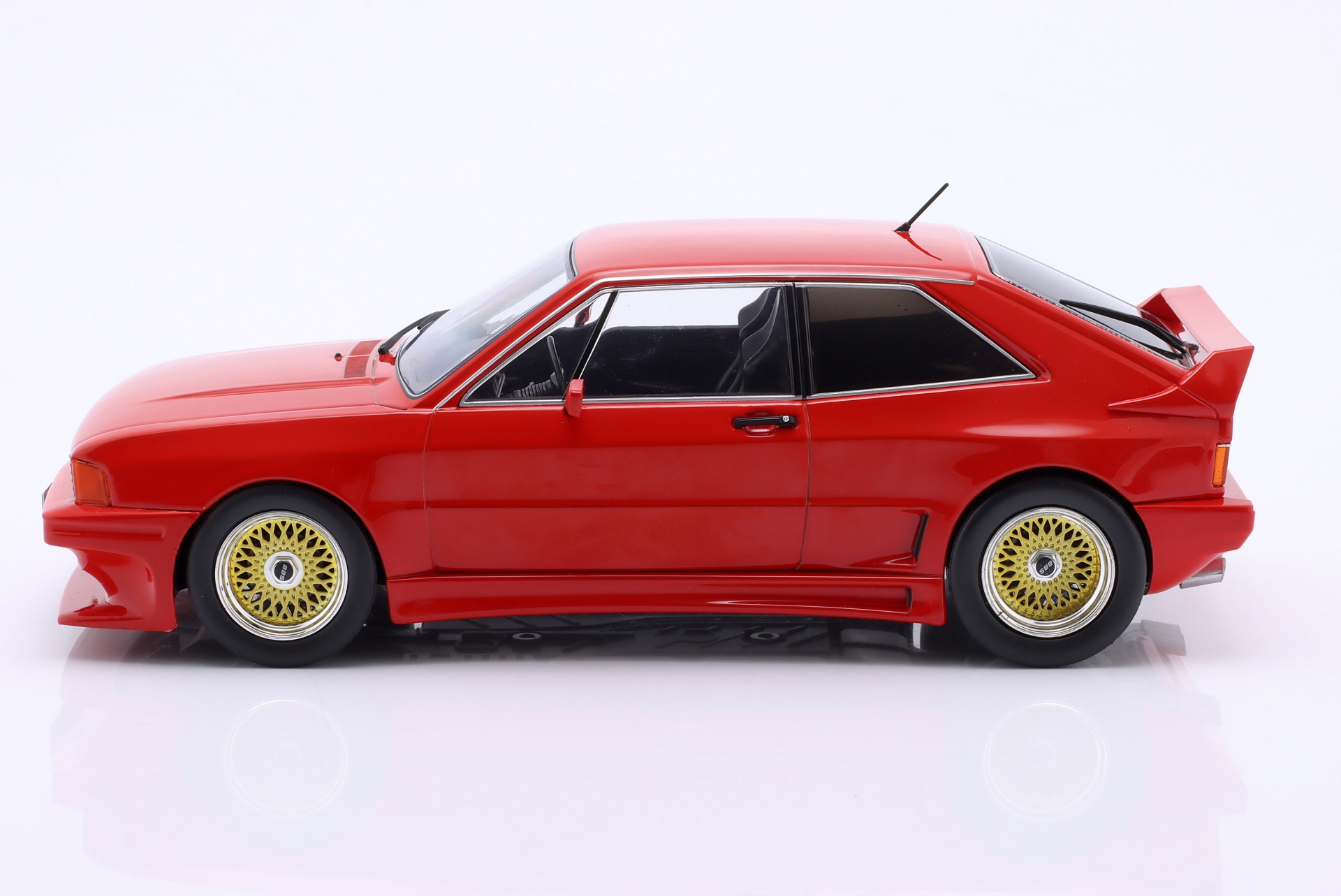 Volkswagen VW Scirocco Rieger GTO Baujahr 1980 rot  ModelCar Group