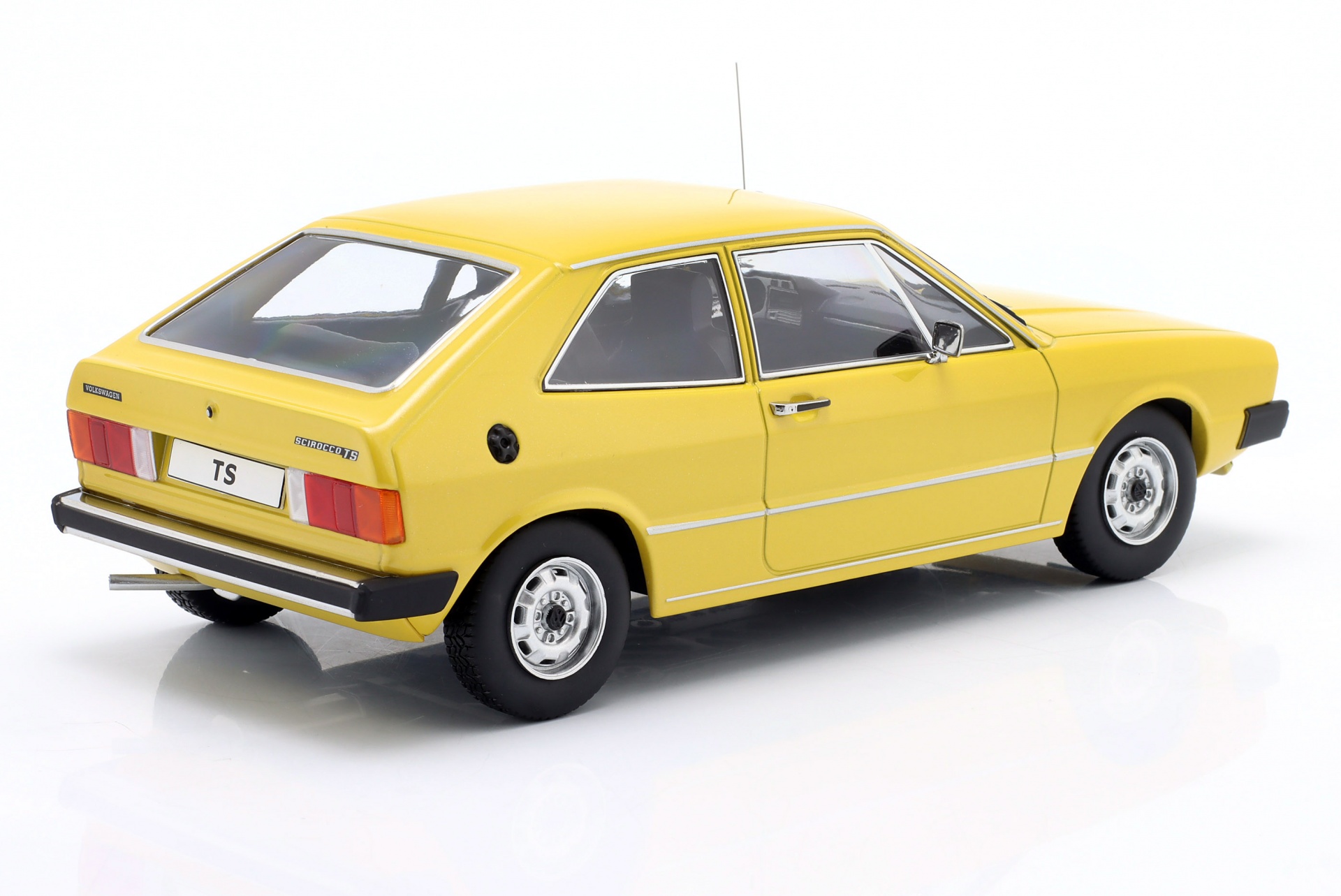 Volkswagen VW Scirocco TS MK1 Baujahr 1976 gelb  