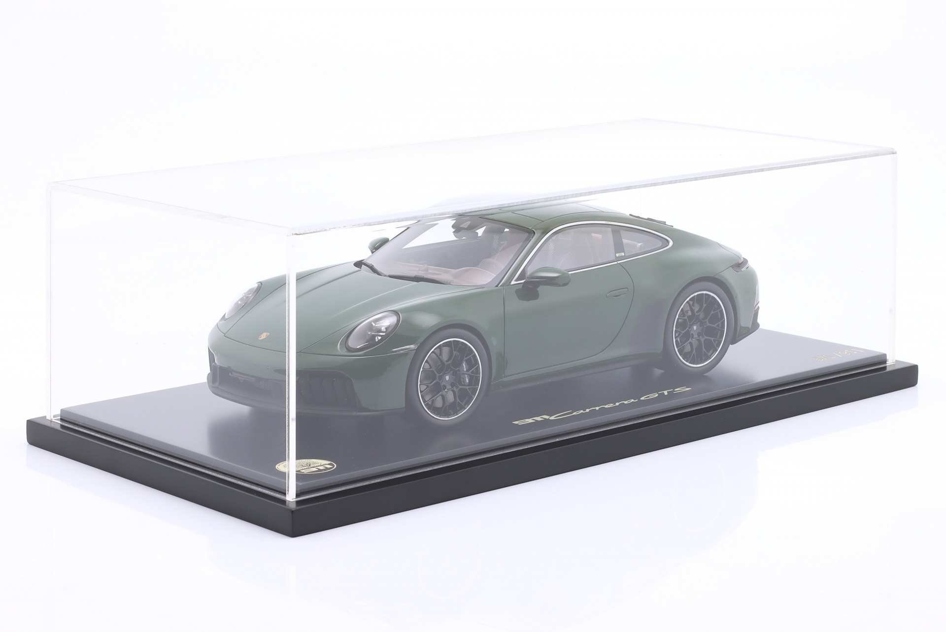 Porsche 911 (992 II) GTS Cuarenta Edition 2024 Quercusverde  