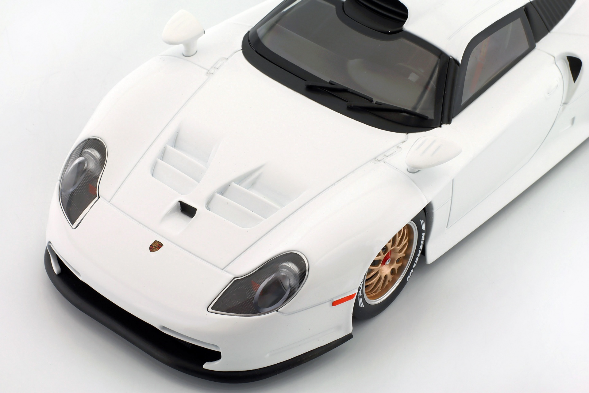 Porsche 911 GT1 Plain Body Edition 1997 wei&szlig;  