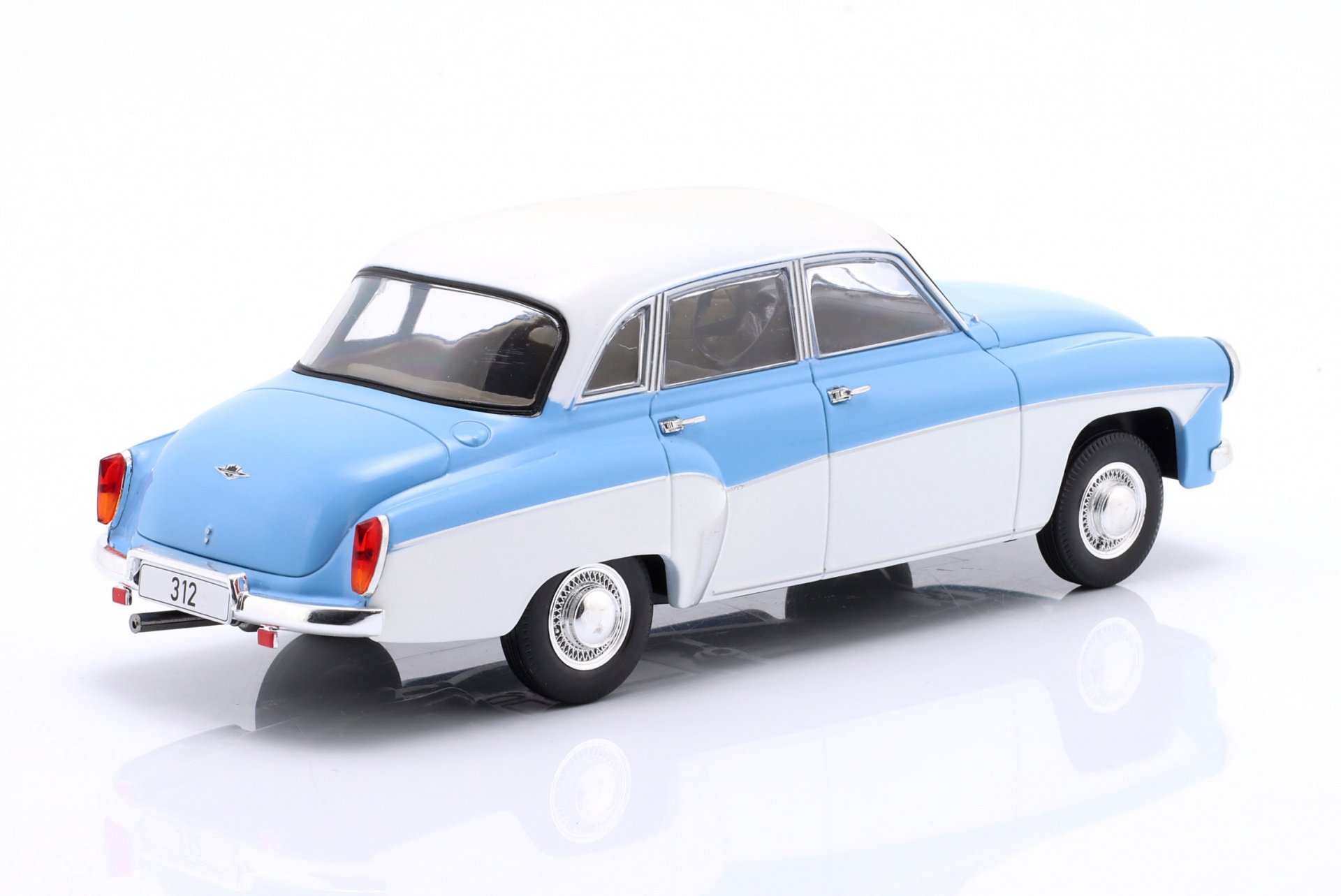 Wartburg 312 Baujahr 1965 hellblau / wei&szlig;  