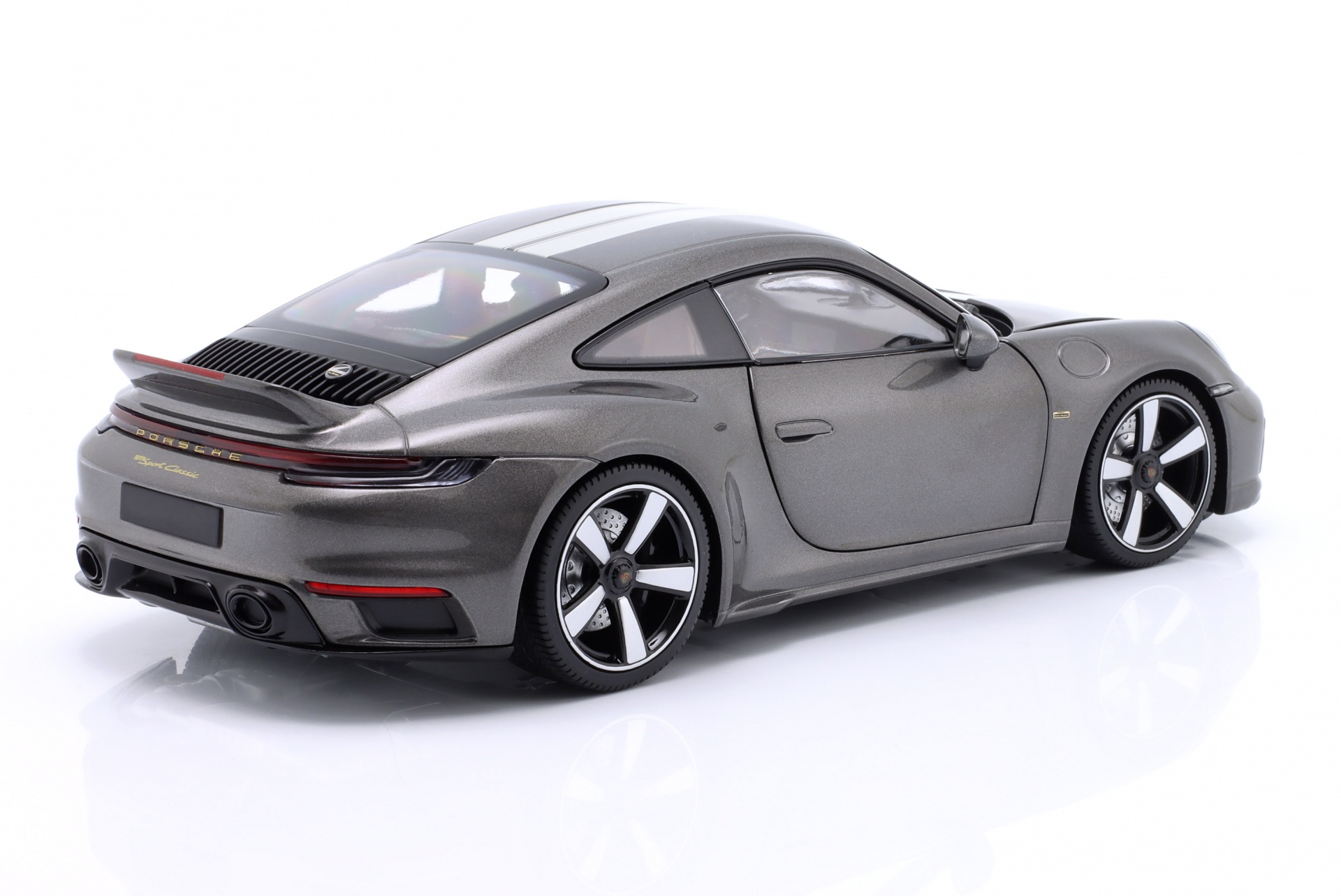 Porsche 911 (992) Sport Classic Baujahr 2022 grau metallic   
