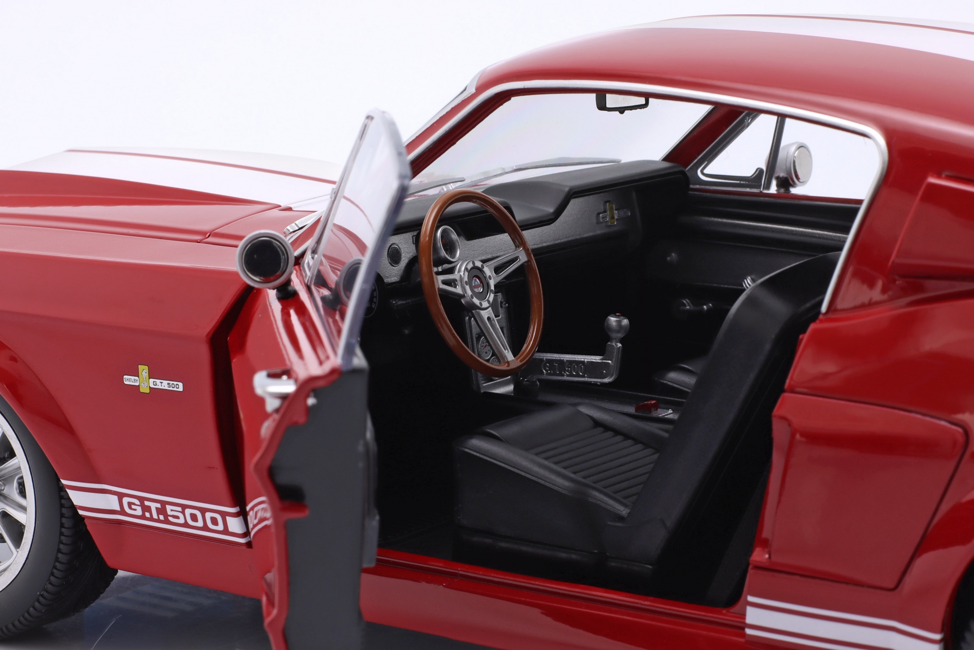 Ford Mustang Shelby GT500 Baujahr 1967 rot / wei&szlig;  