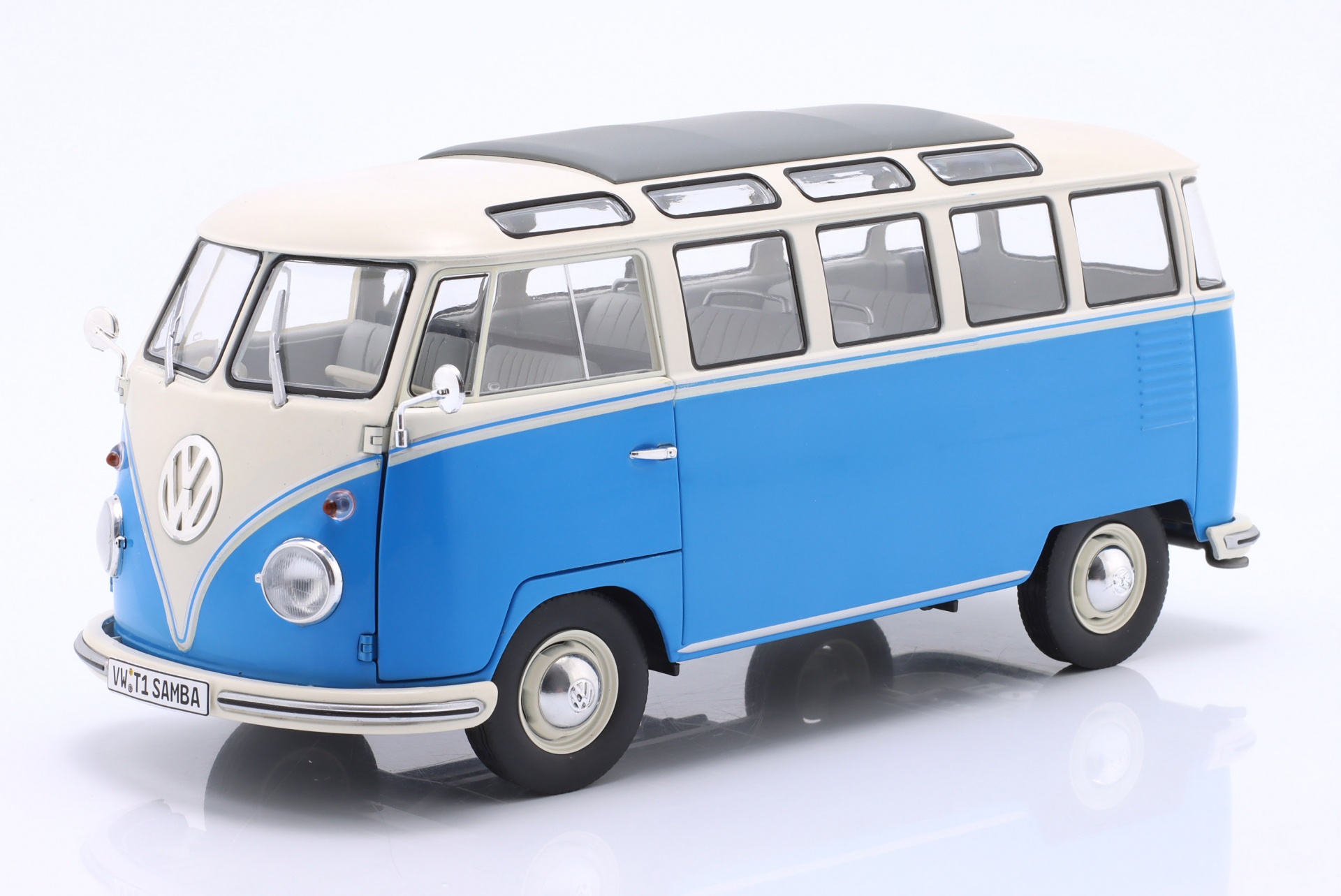 Volkswagen VW T1 Samba Bus Baujahr 1962 blau / wei&szlig;  
