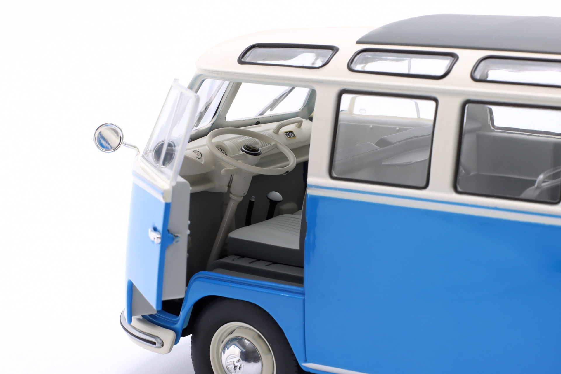 Volkswagen VW T1 Samba Bus Baujahr 1962 blau / wei&szlig;  