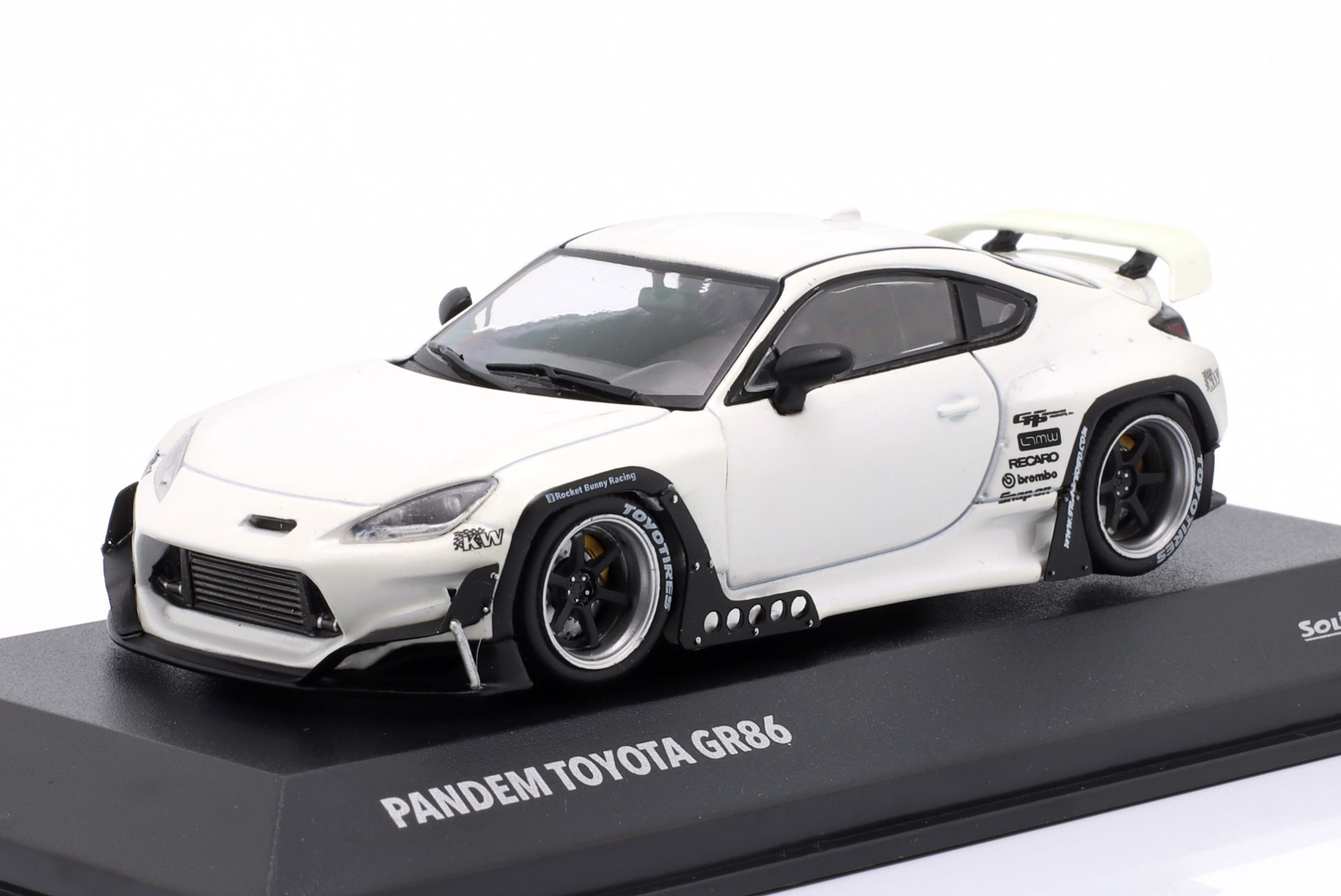 Toyota GR86 Pandem Rocket Bunny wei&szlig;  