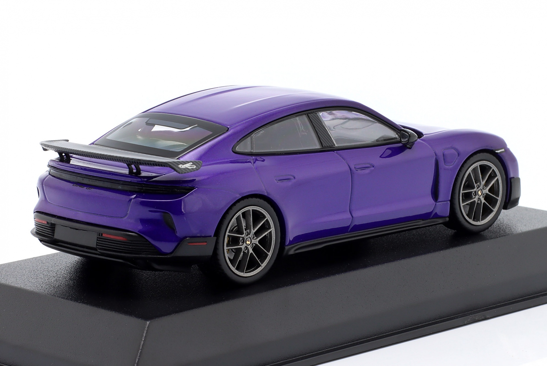 Porsche Taycan Turbo GT (J1 PA) purplesky metallic  