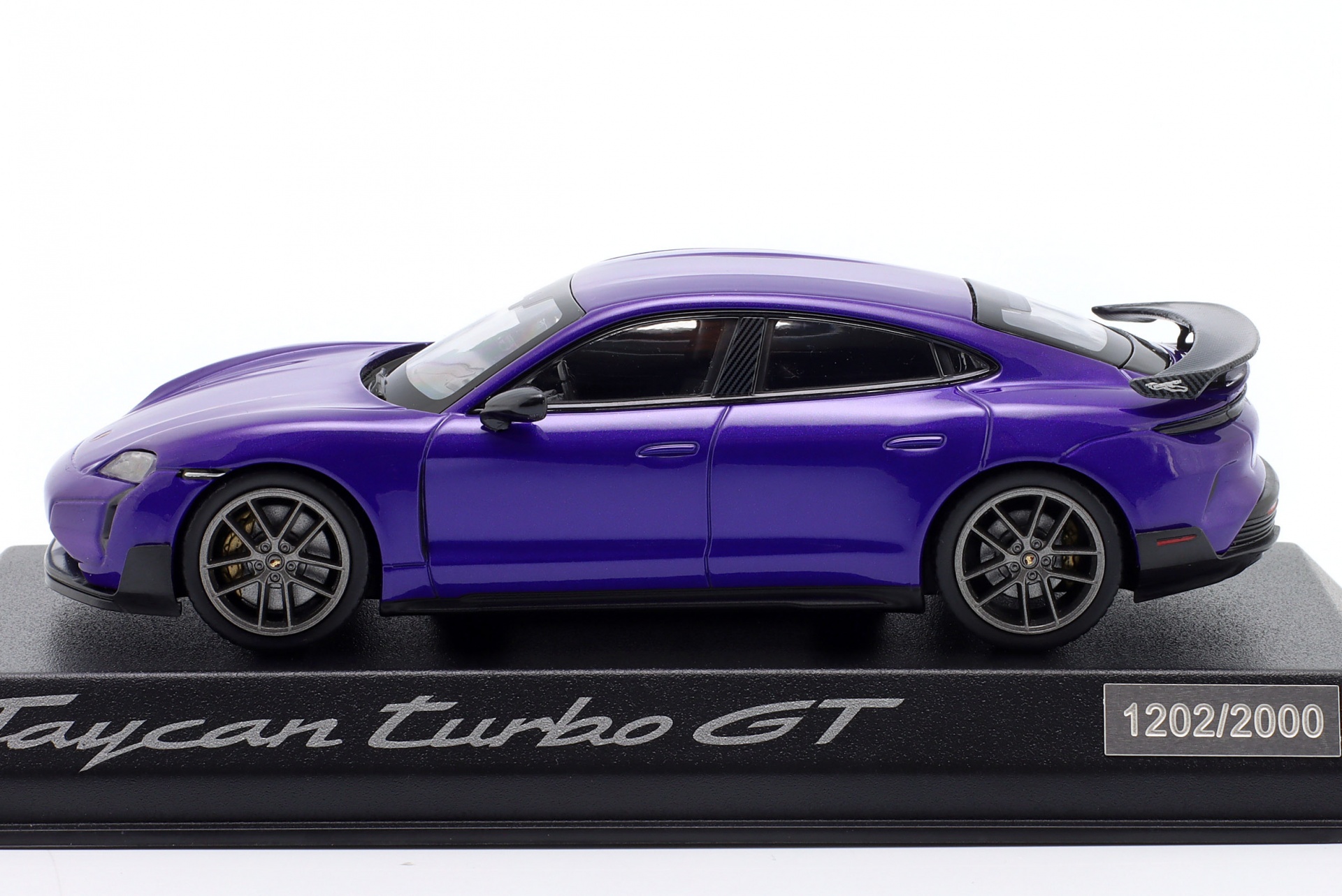Porsche Taycan Turbo GT (J1 PA) purplesky metallic  