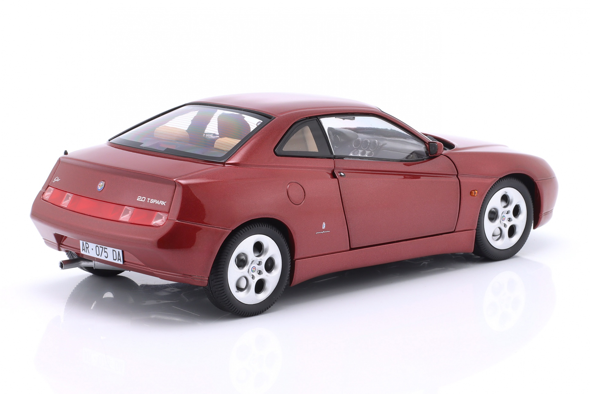 Alfa Romeo GTV 2.0 TS 16V Baujahr 1998 rot metallic  