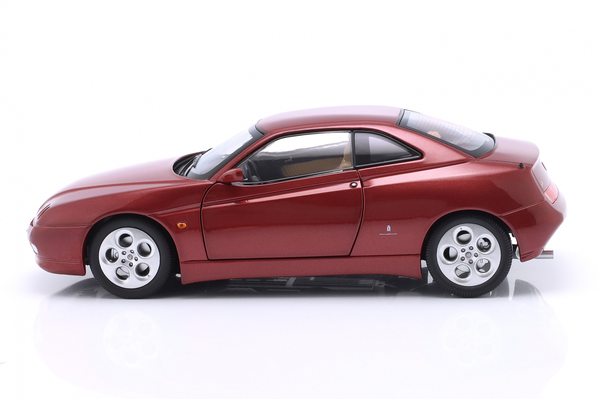Alfa Romeo GTV 2.0 TS 16V Baujahr 1998 rot metallic  