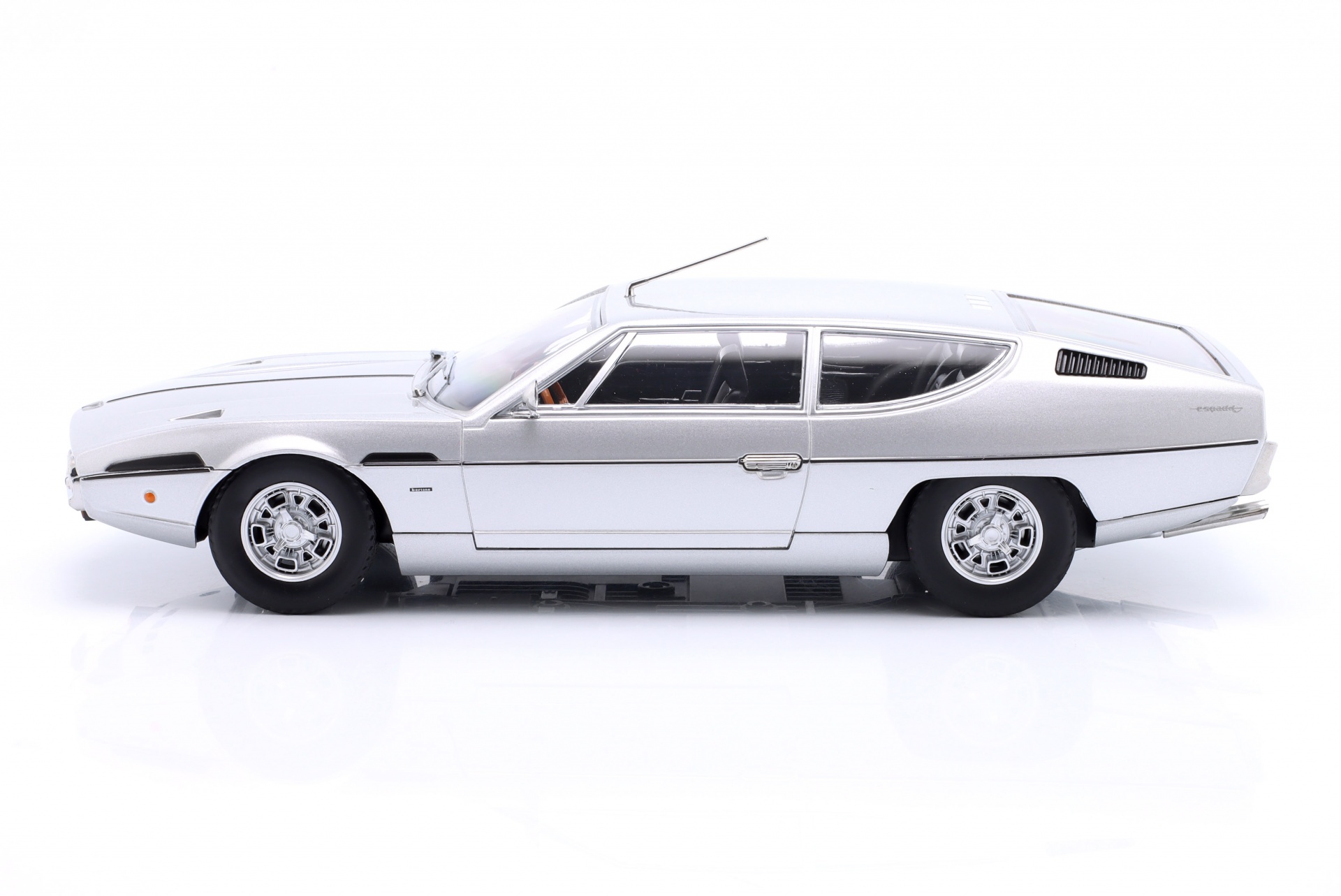 Lamborghini Espada S2 Baujahr 1970 silber  