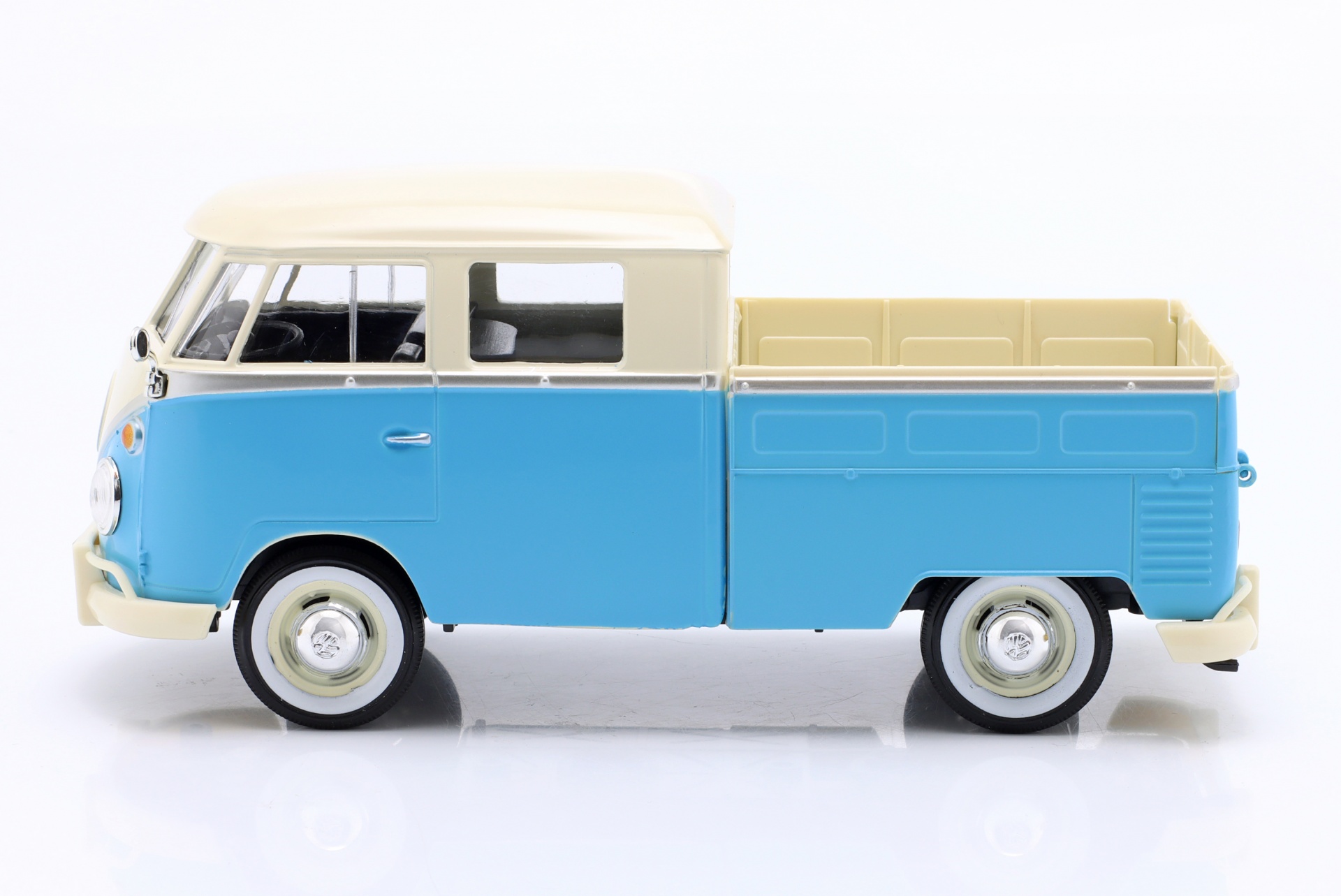 	Volkswagen VW Type 2 Doppelkabine blau / wei&szlig;  