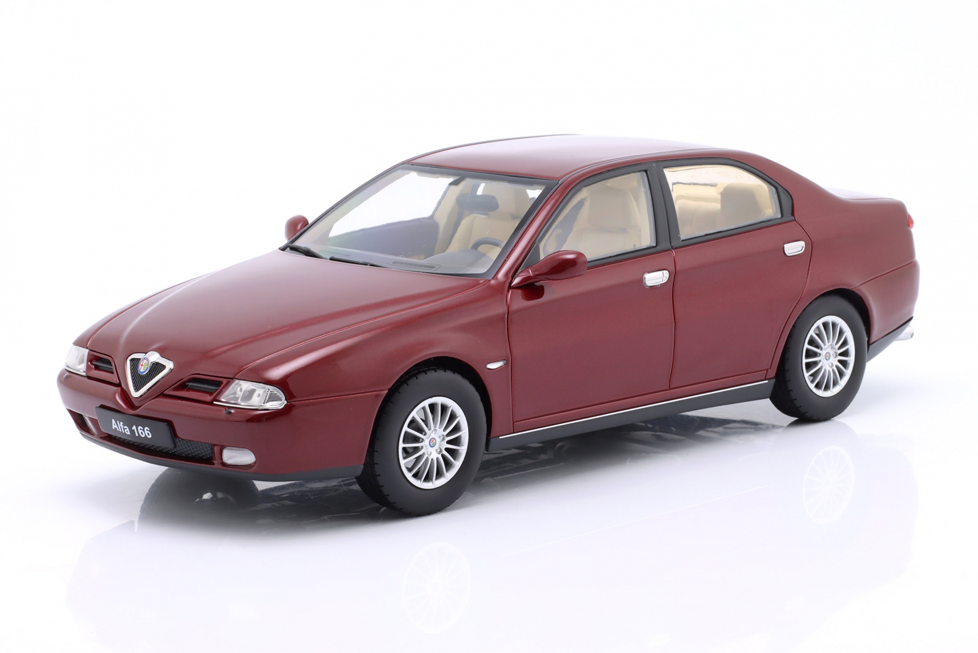 Alfa Romeo 166 Baujahr 1999 proteo rot metallic  