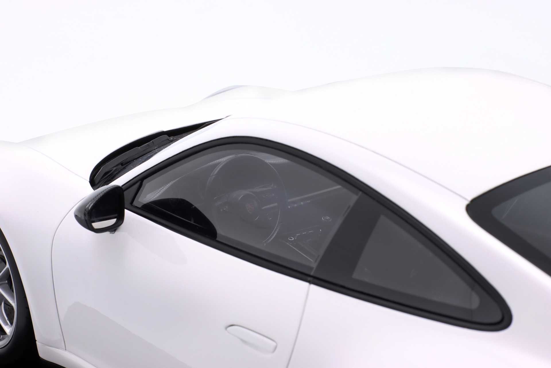 Porsche 911 (992) GT3 Baujahr 2021 wei&szlig;  
