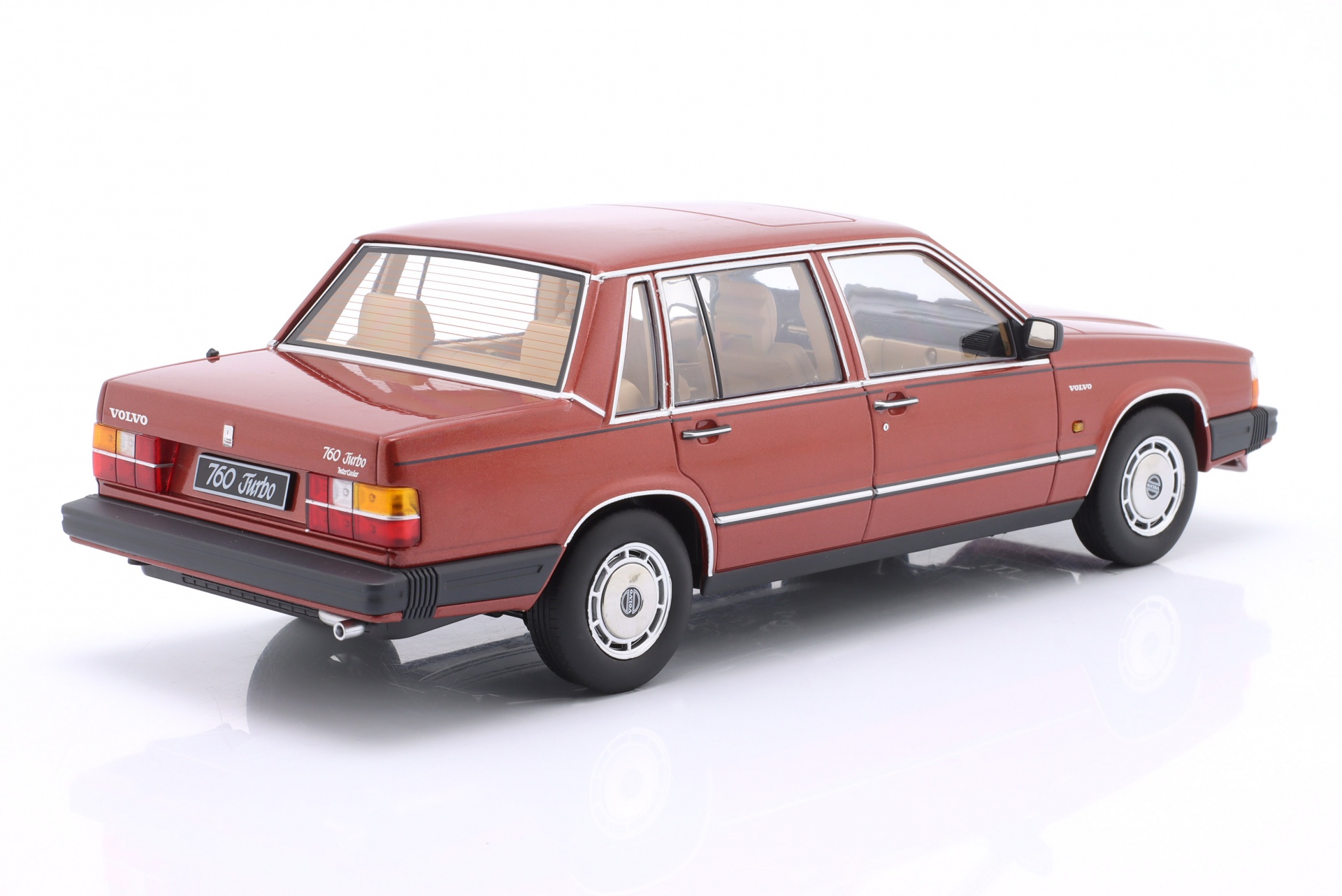 Volvo 760 Turbo Baujahr 1985 dunkel rot  