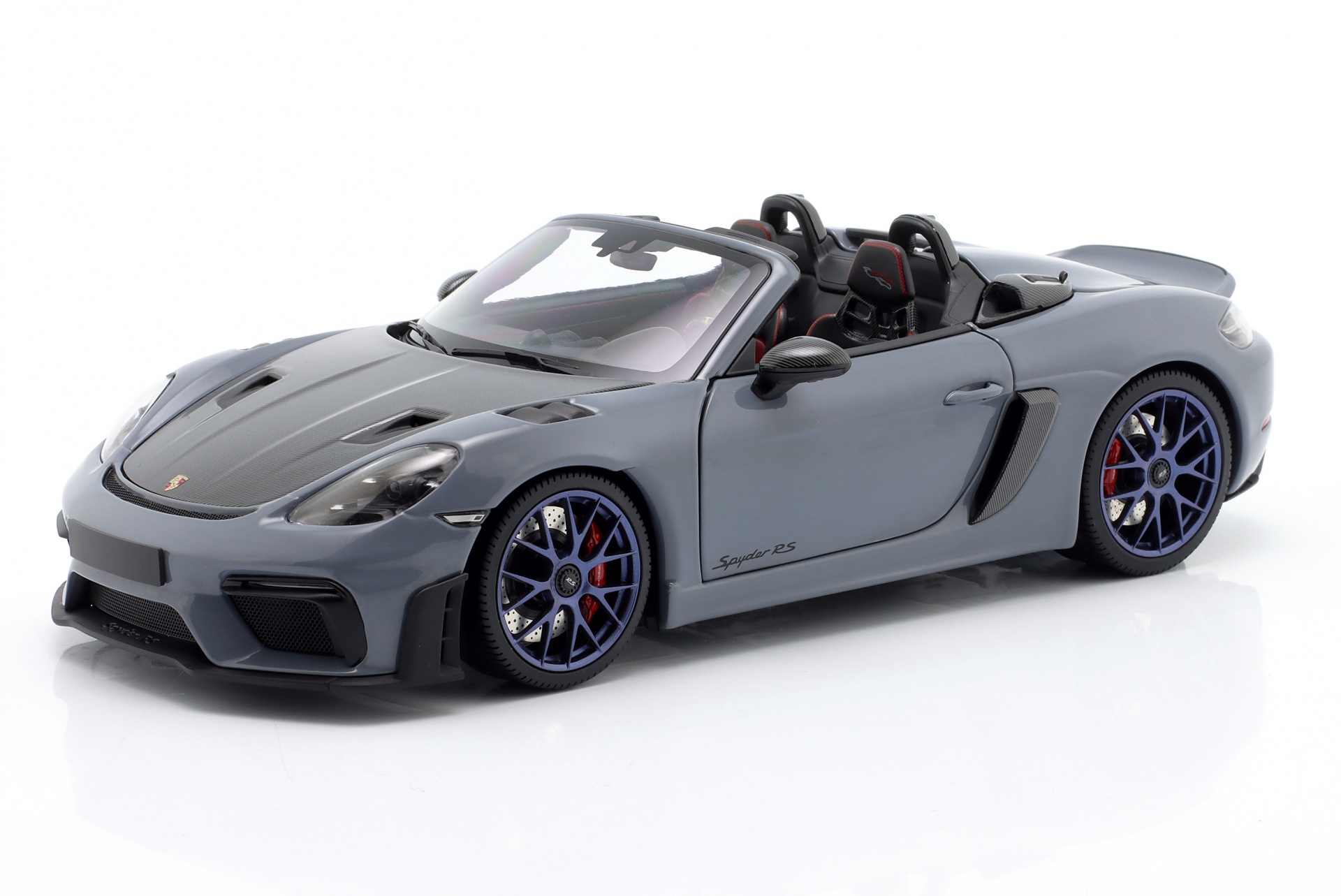 Porsche 718 Spyder RS Weissach-Paket Baujahr 2024 grau  