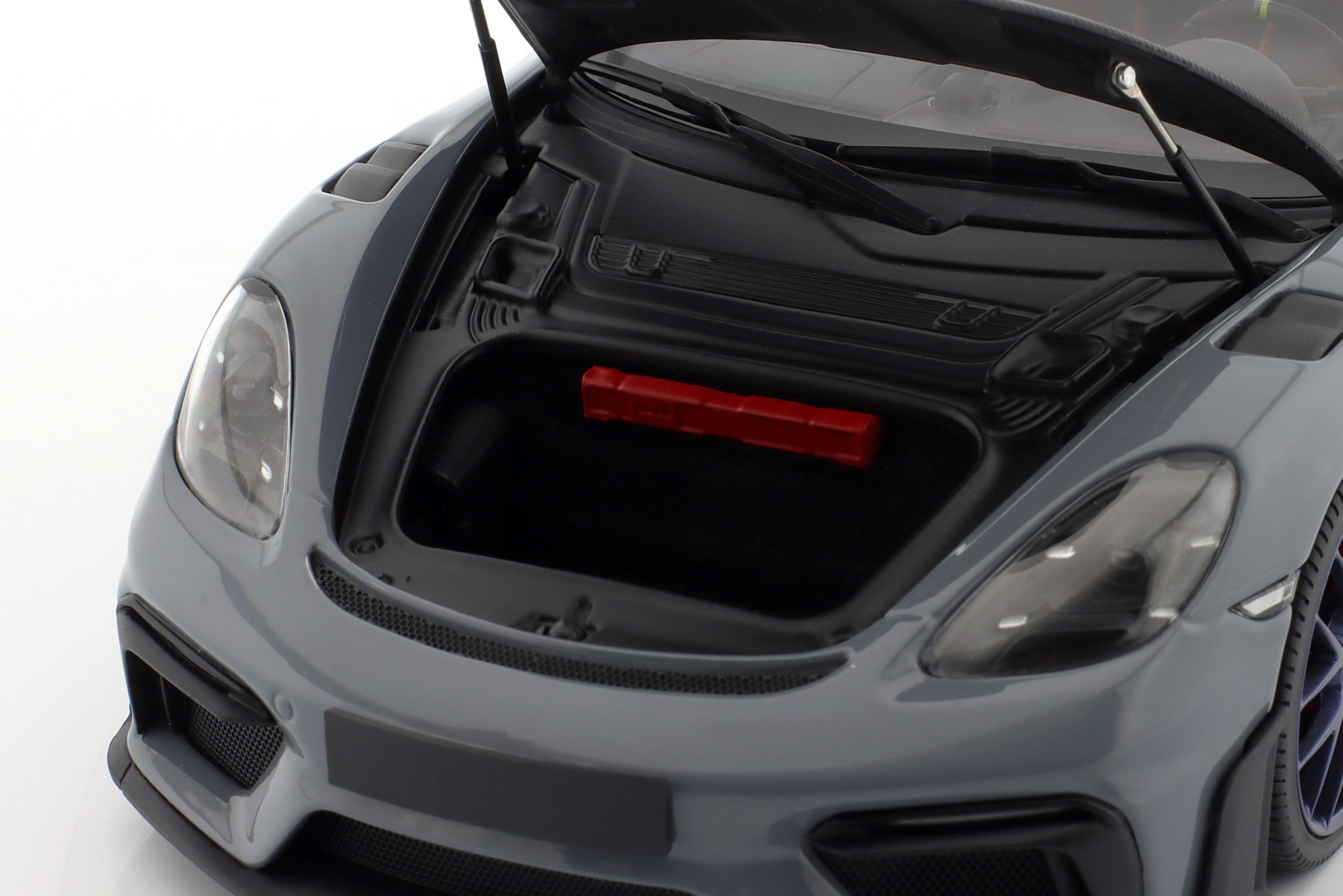 Porsche 718 Spyder RS Weissach-Paket Baujahr 2024 grau  