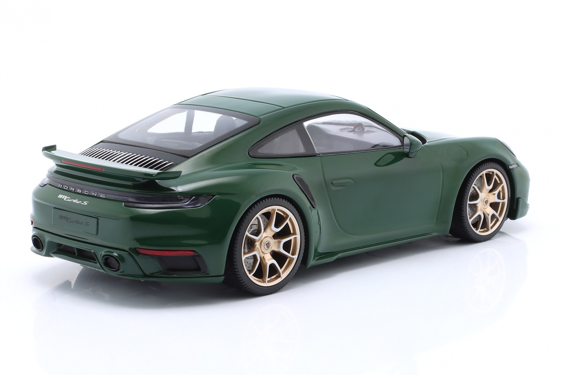 Porsche 911 (992) Turbo S Coupe Sport 2024 gr&uuml;n / goldene Felgen  