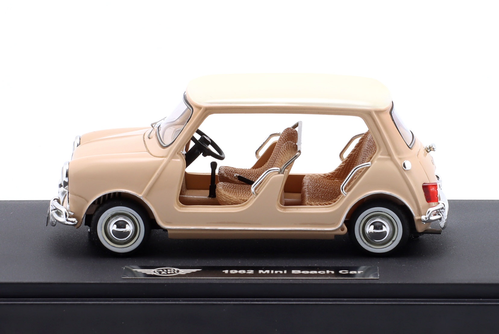 Mini Beach Car Baujahr 1962 beige / wei&szlig;  