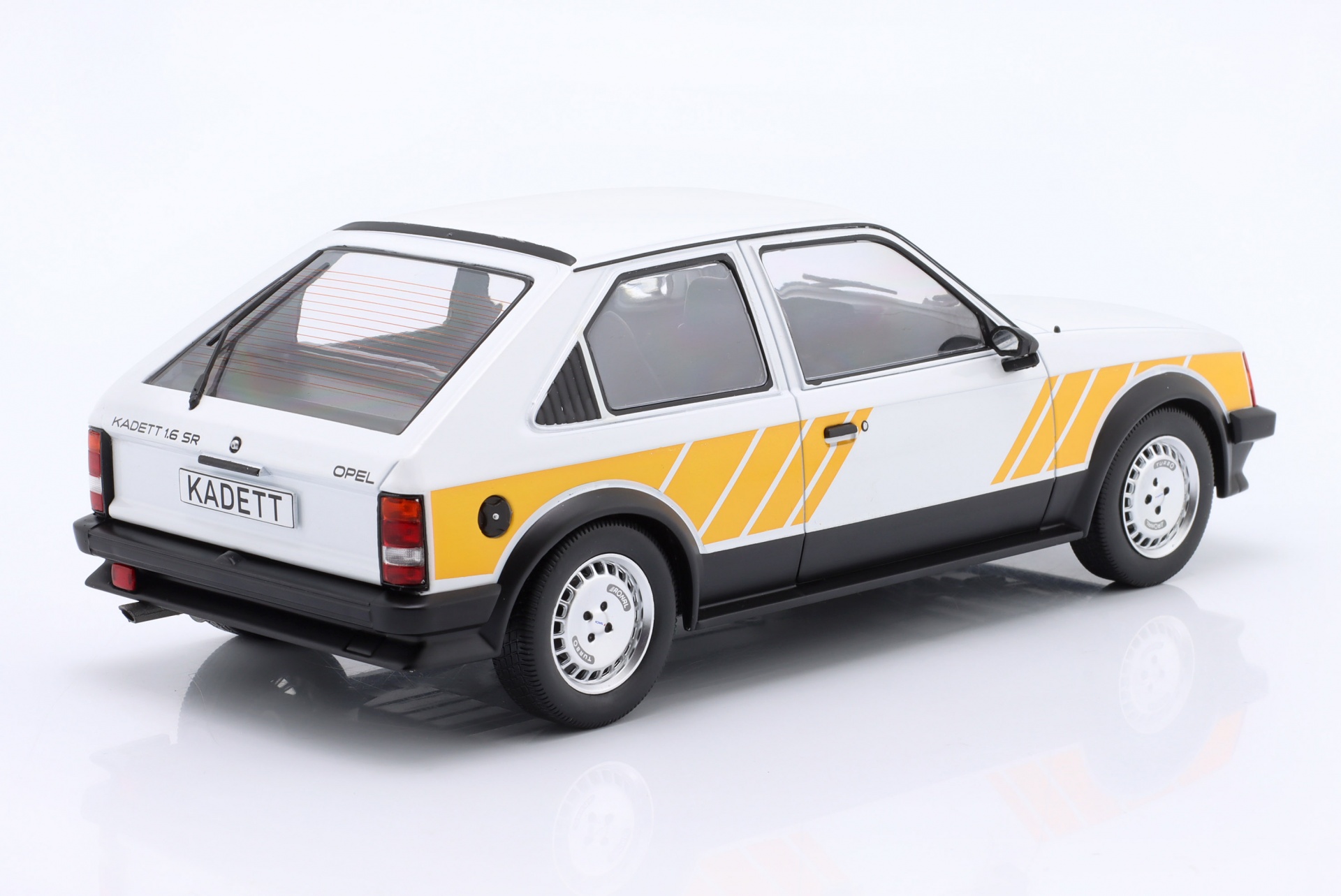 Opel Kadett D SR Baujahr 1983 wei&szlig; / gelb  ModelCar Group
