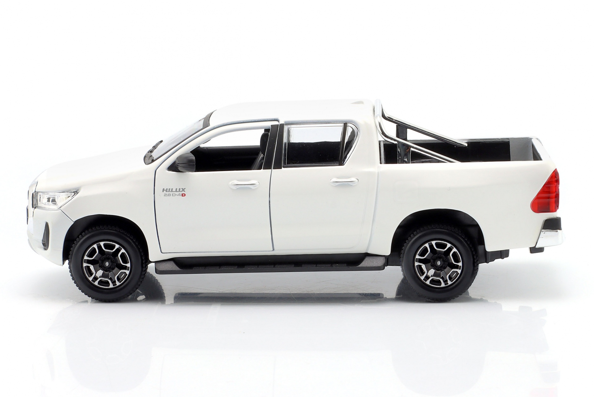 Toyota Hilux Pick-Up wei&szlig;  