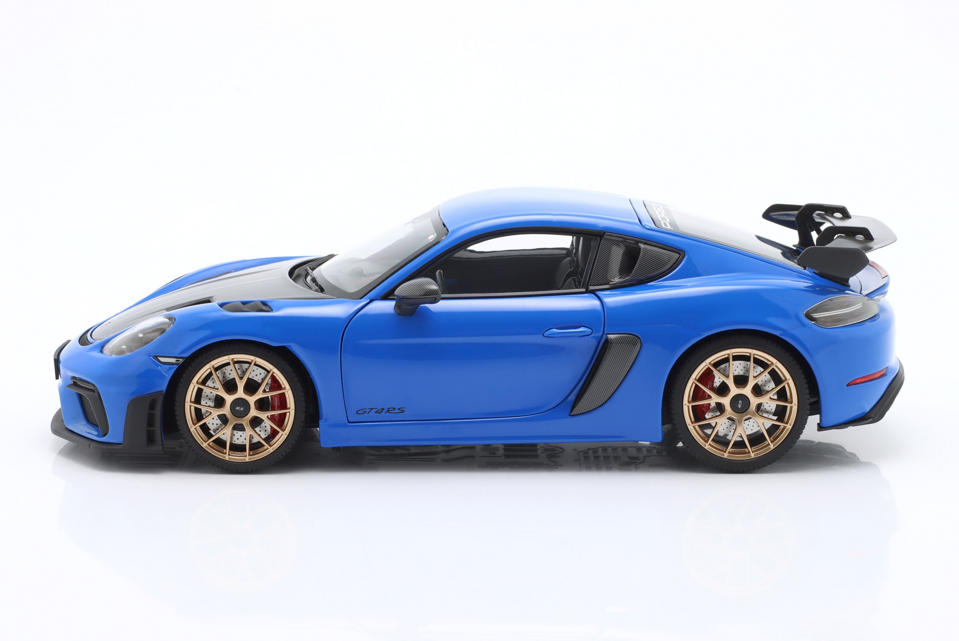 Porsche Cayman GT4 RS mit Weissach-Paket Baujahr 2024 blau  