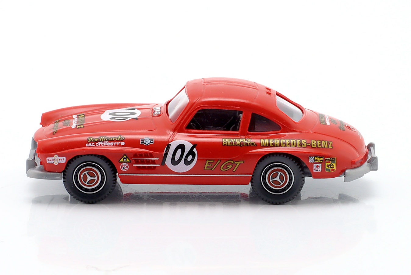 Mercedes-Benz 300 SL Don Ricardo #106 rot  