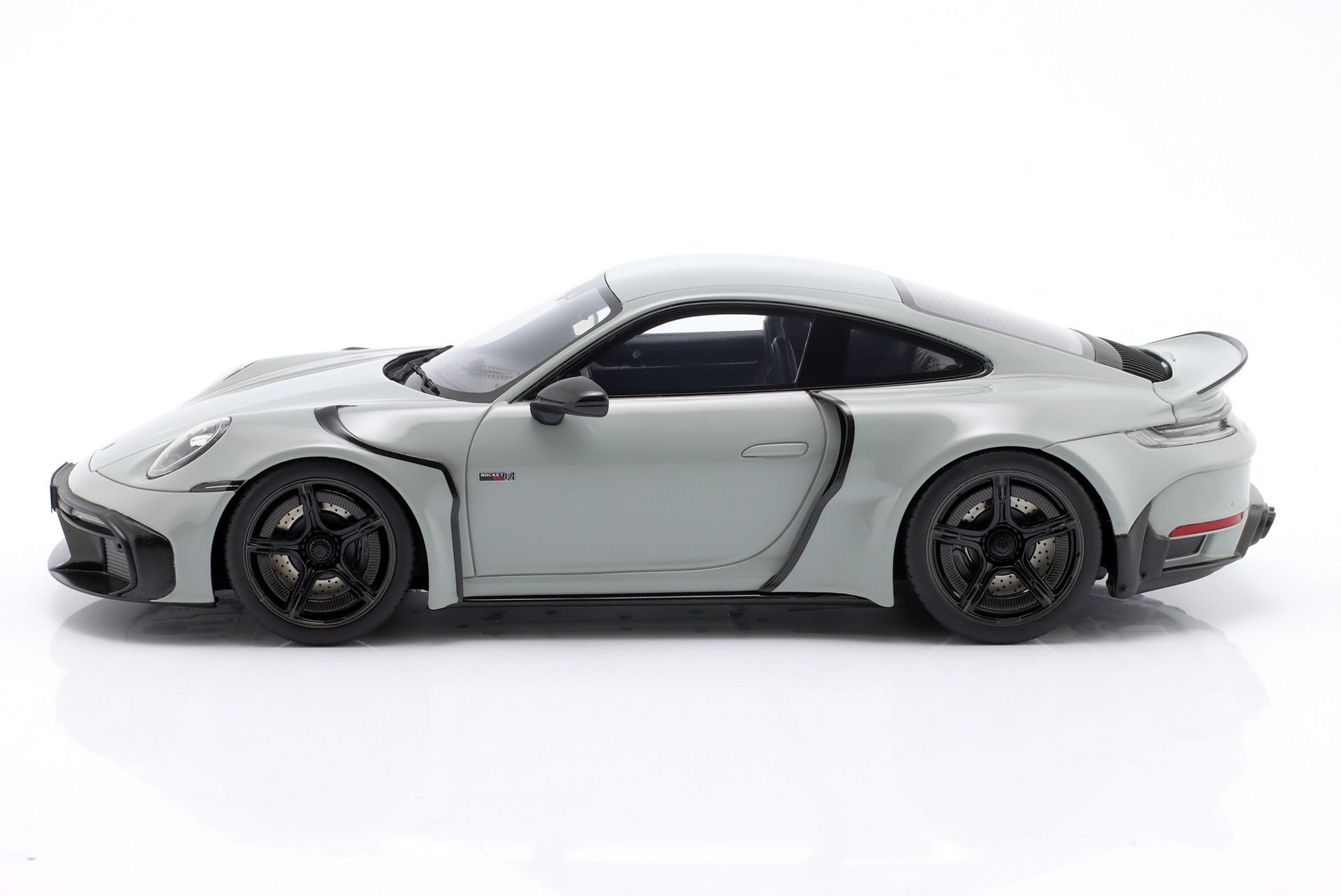Brabus 900 Rocket-R Baujahr 2023 nardo grau  GT-Spirit