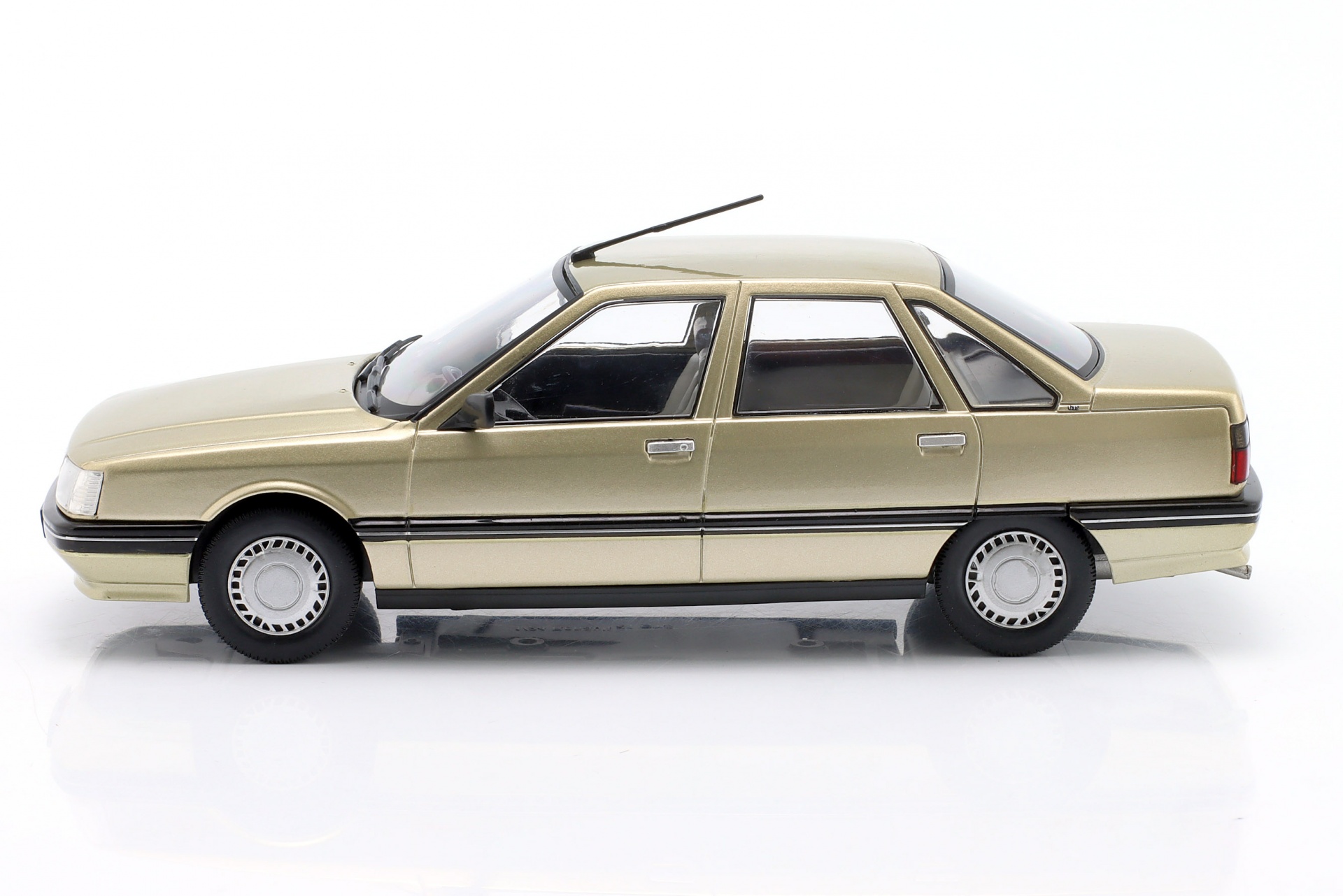 Renault 21 Baujahr 1986 beige  