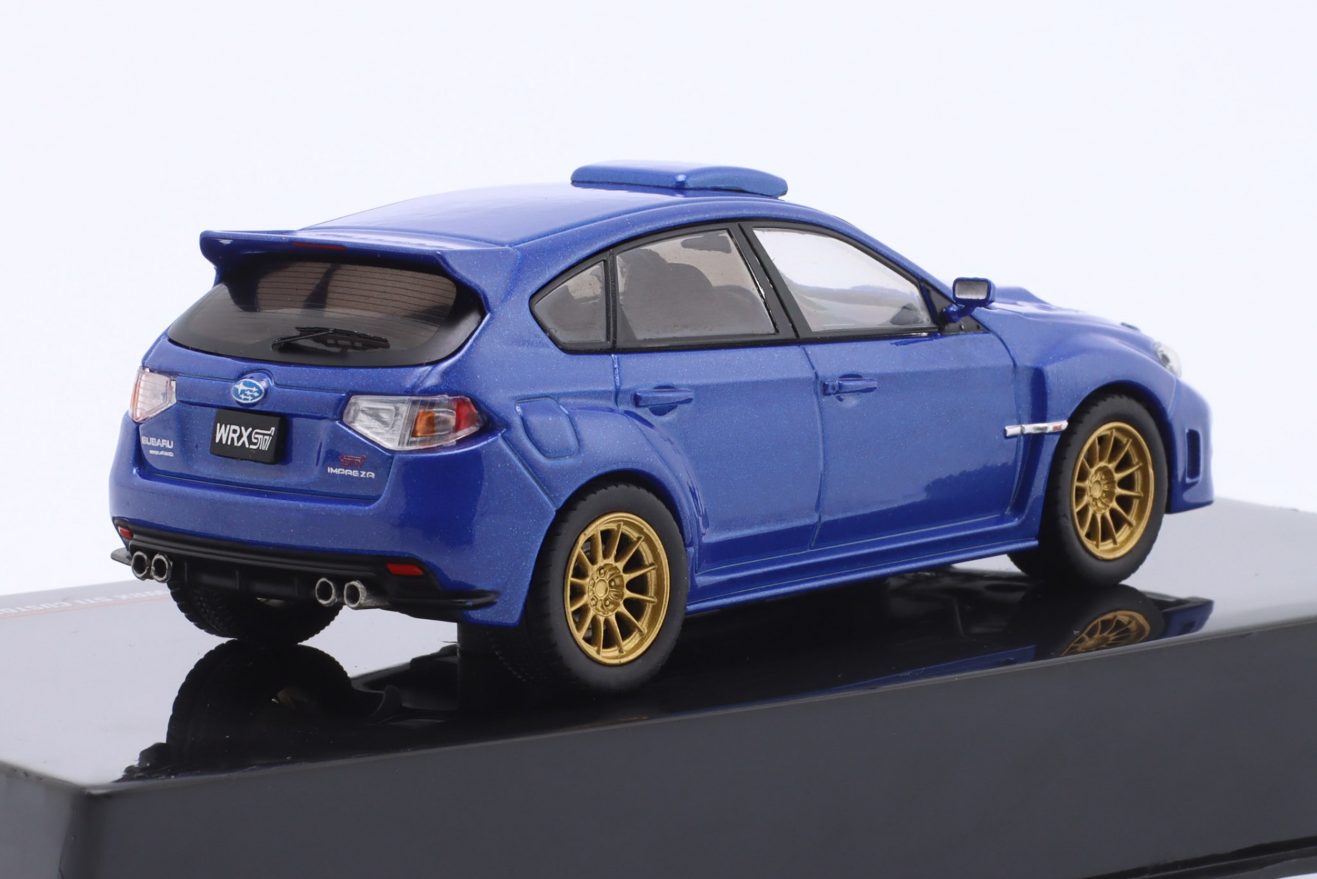 Subaru Impreza WRX STI Baujahr 2009 blau / goldene Felgen  