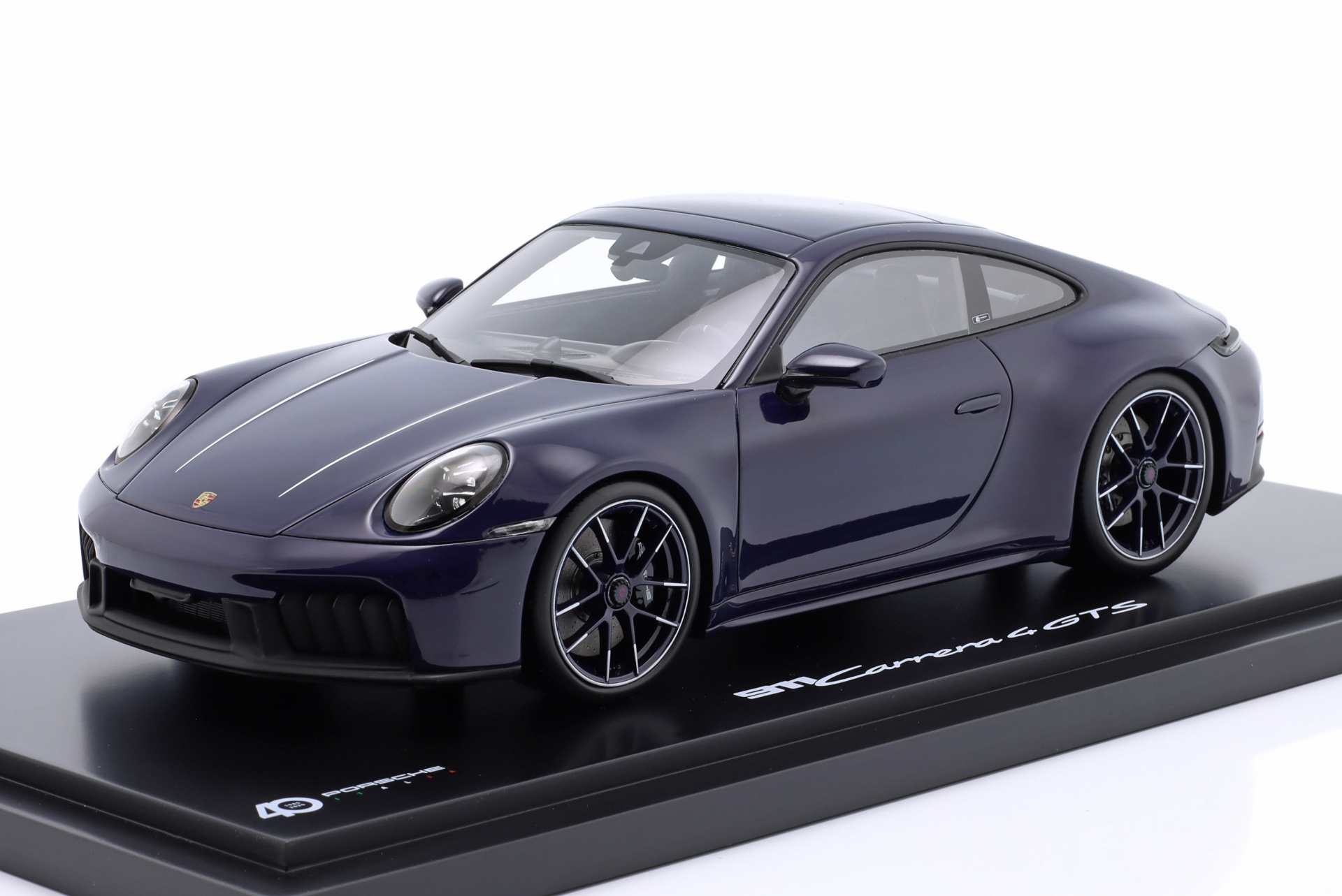 Porsche 911 (992.2) Carrera 4 GTS 40 Jahre Porsche Italien 2025 Blusogno  