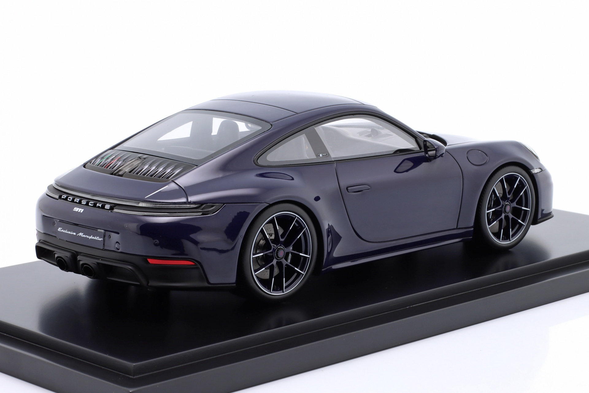 Porsche 911 (992.2) Carrera 4 GTS 40 Jahre Porsche Italien 2025 Blusogno  