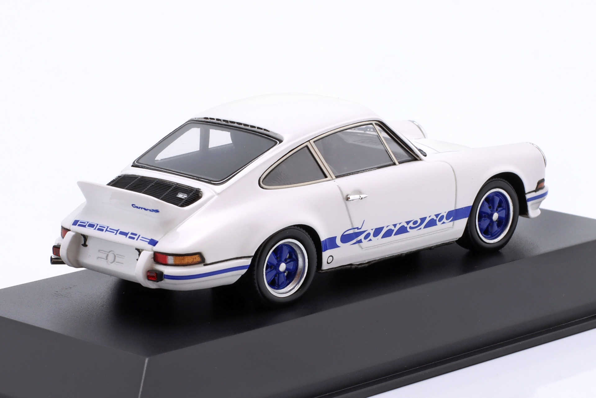 Porsche 911 Carrera RS 2.7 Grand Prix wei&szlig; / blau  