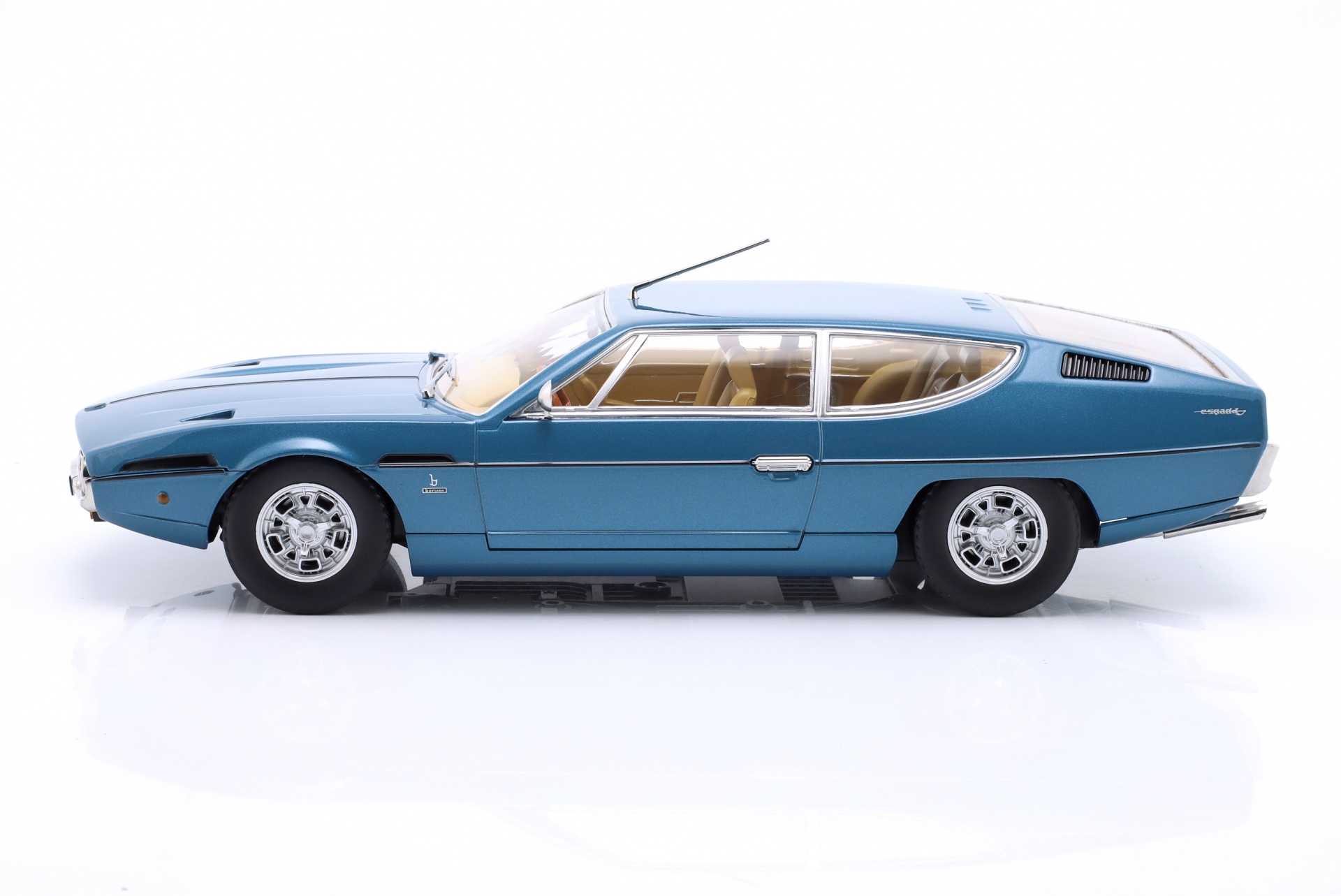 Lamborghini Espada S2 Baujahr 1970 metallic t&uuml;rkis  