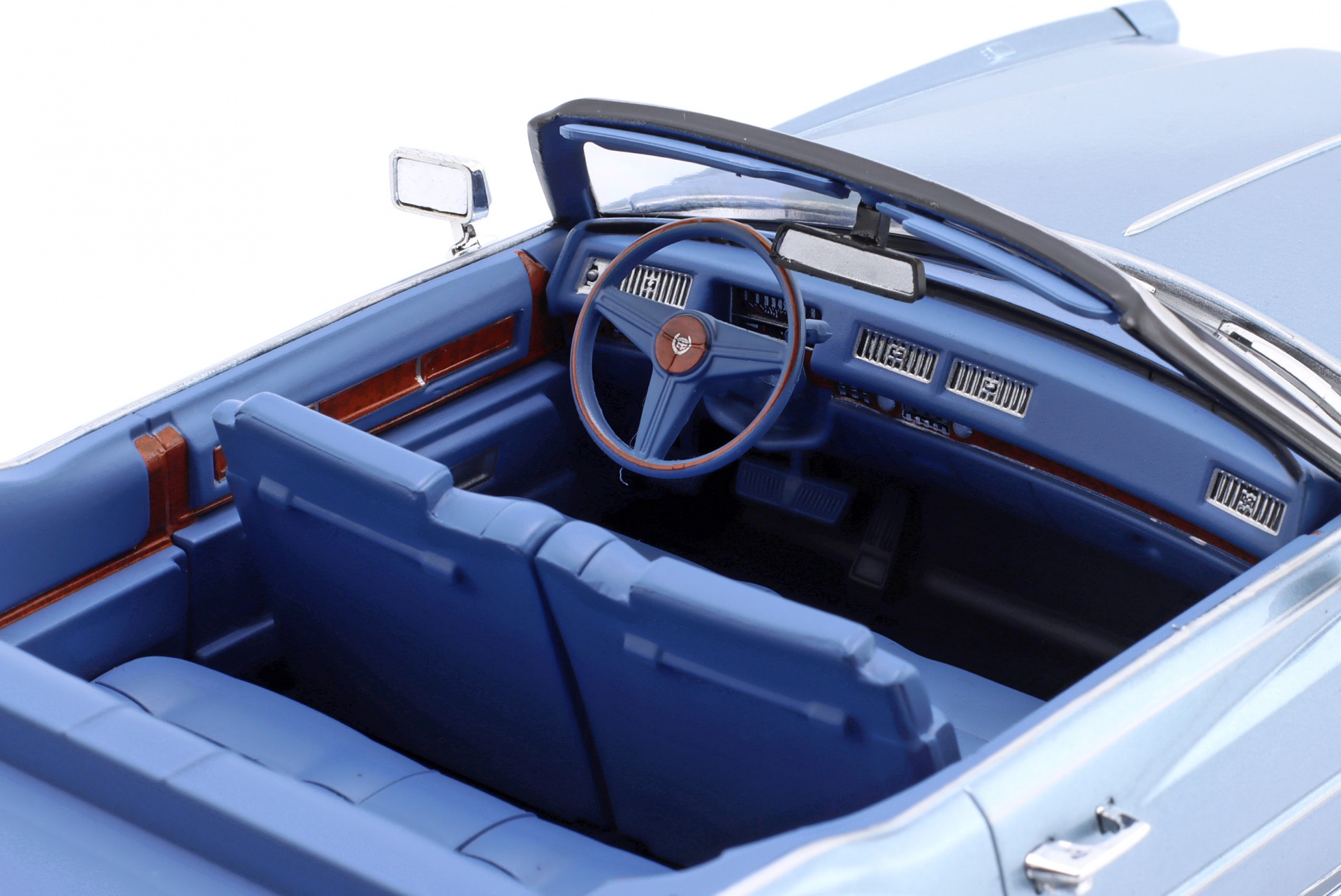 Cadillac Eldorado Convertible Baujahr 1976 hellblau metallic  ModelCar Group