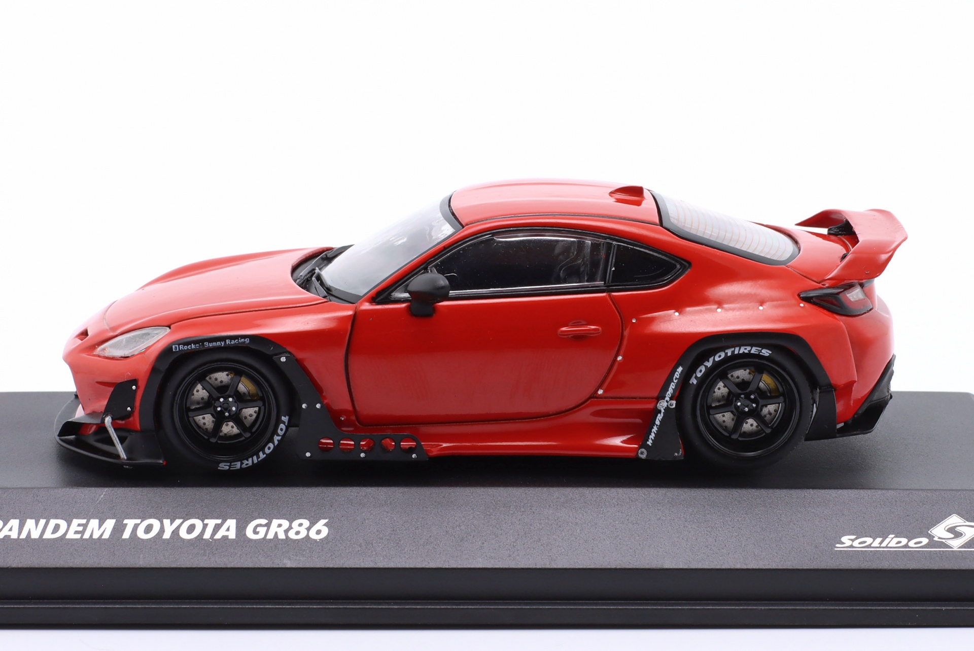 Toyota GR86 Pandem Baujahr 2022 rot  