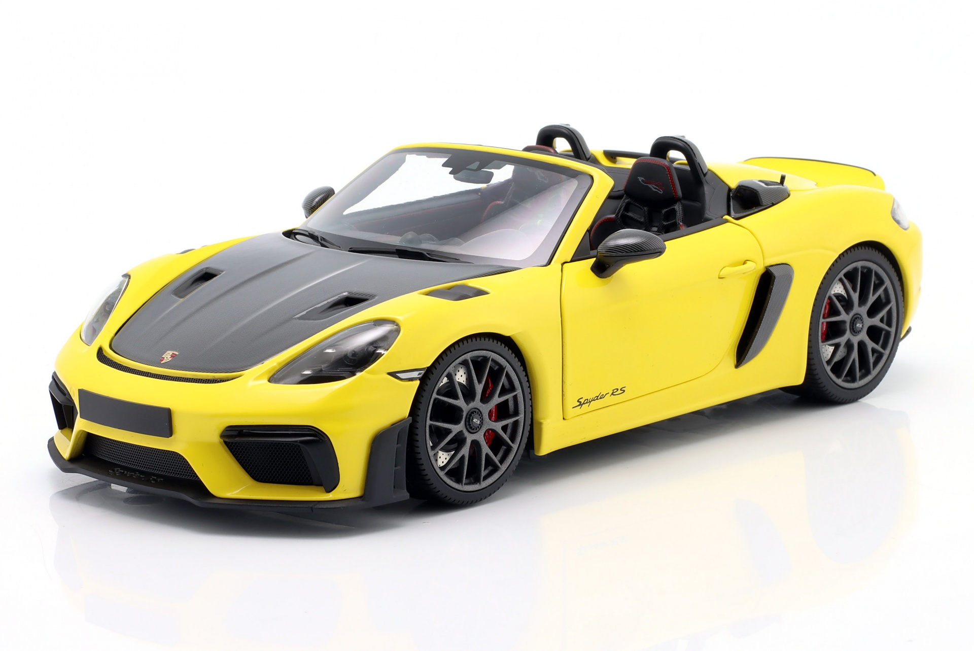 Porsche 718 Spyder RS Weissach-Paket Baujahr 2024 gelb  