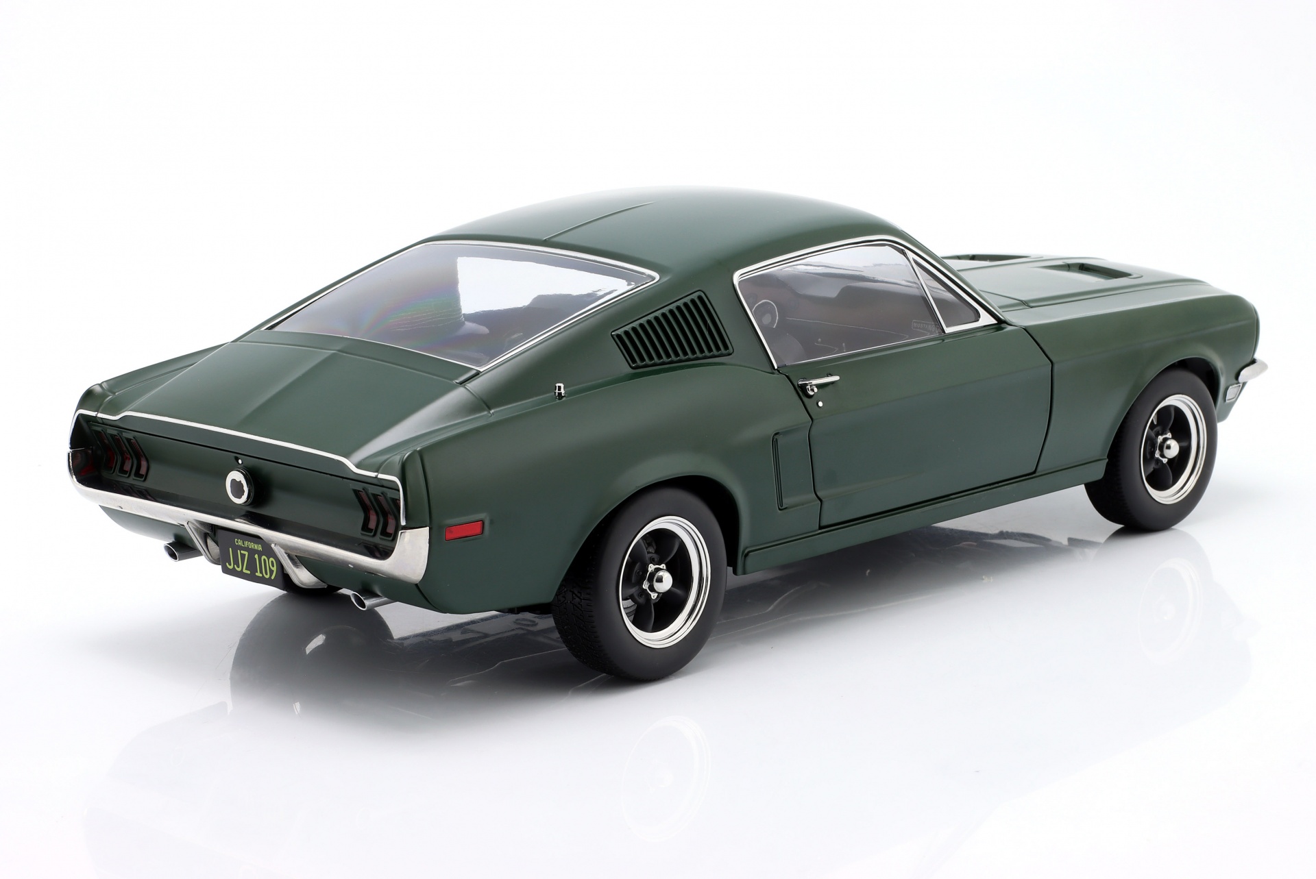 Ford Mustang GT Fastback Movie Edition Bullitt 1968 matt dunkelgr&uuml;n  