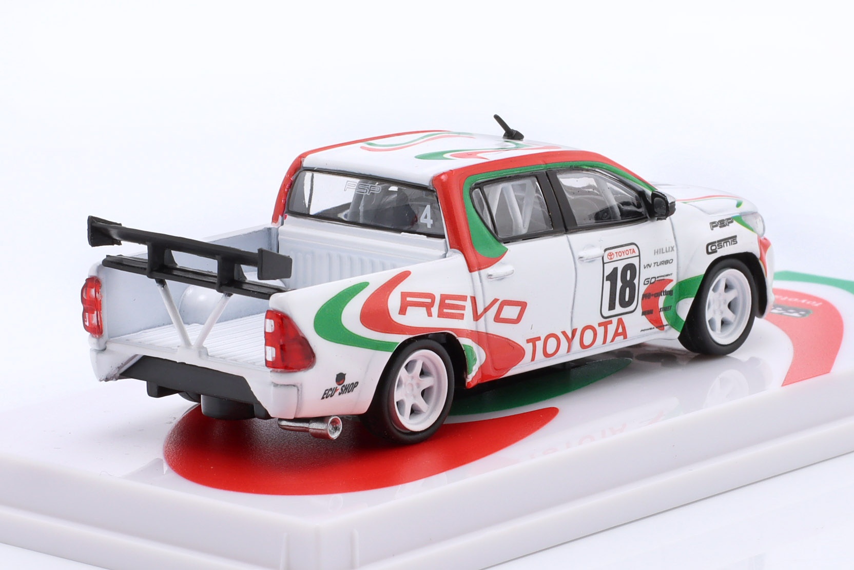 Toyota Hilux Racing #18 Pick-Up wei&szlig; / rot / gr&uuml;n  
