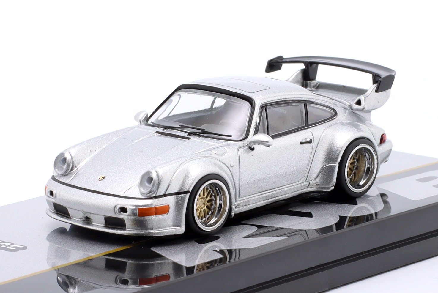Porsche 911 (964) RWB Rauh-Welt silber metallic  