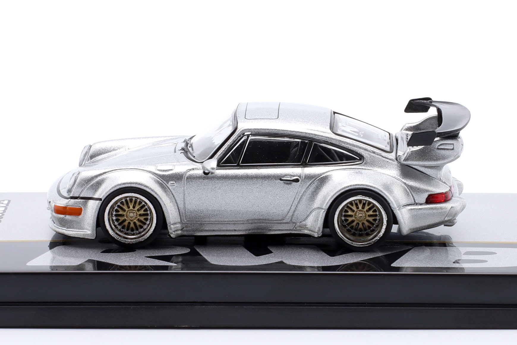 Porsche 911 (964) RWB Rauh-Welt silber metallic  