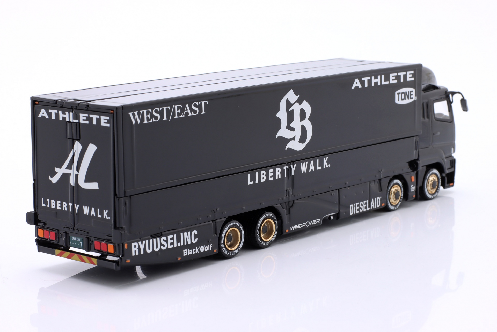 Mitsubishi Fuso Super Great LB-Truck schwarz  