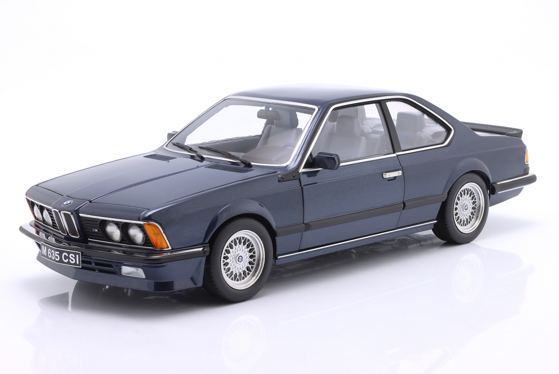 BMW M635 CSI Baujahr 1987 dunkelblau metallic  