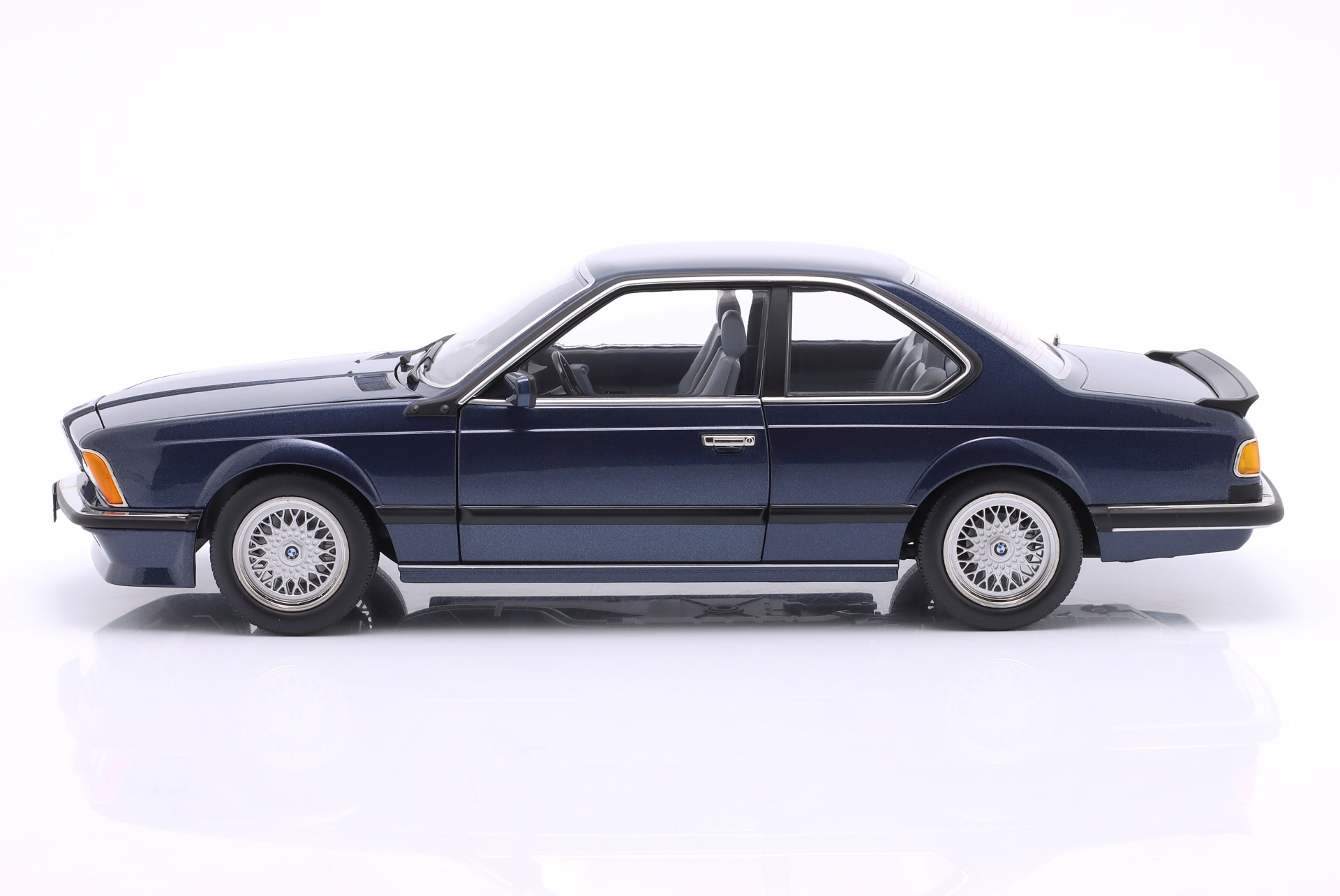 BMW M635 CSI Baujahr 1987 dunkelblau metallic  